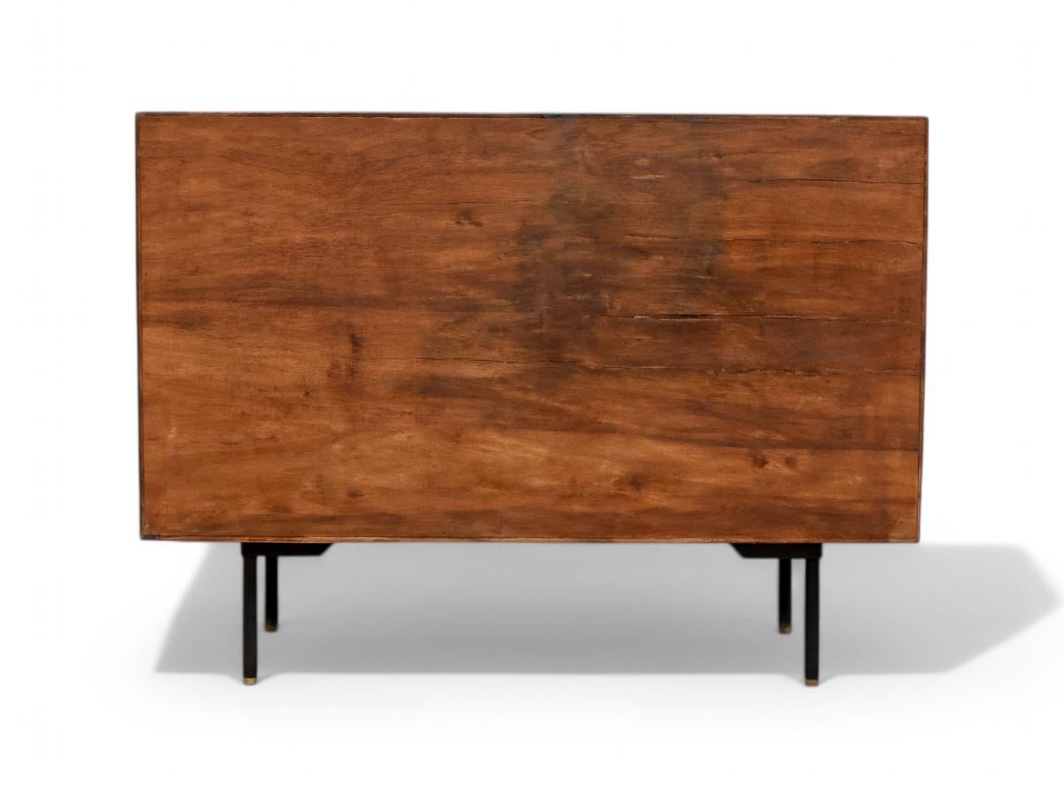 Modernes brasilianisches Sideboard aus Hartholz und Metall von Geraldo de Barros, Brasilien im Zustand „Gut“ im Angebot in New York, NY