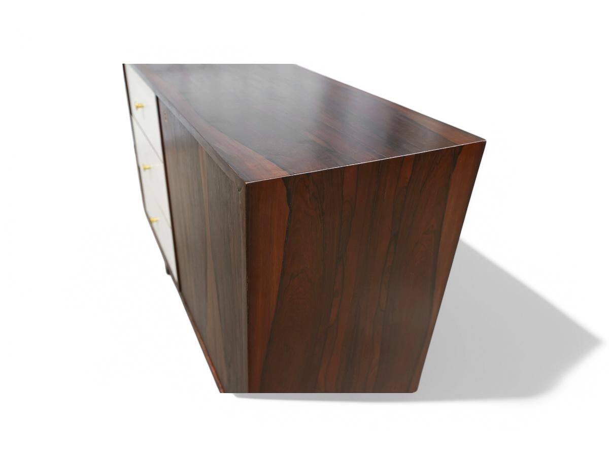 Modernes brasilianisches Sideboard aus Hartholz und Metall von Geraldo de Barros, Brasilien im Angebot 1