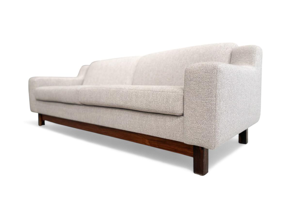 Canapé moderne brésilien en boucle grise et bois dur, Sergio Rodrigues, 1960 Bon état - En vente à New York, NY