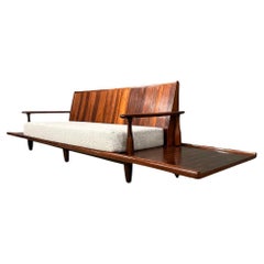 Sofá Moderno Brasileño en Madera Dura y Boucle del Liceo de Artes, c. 1960