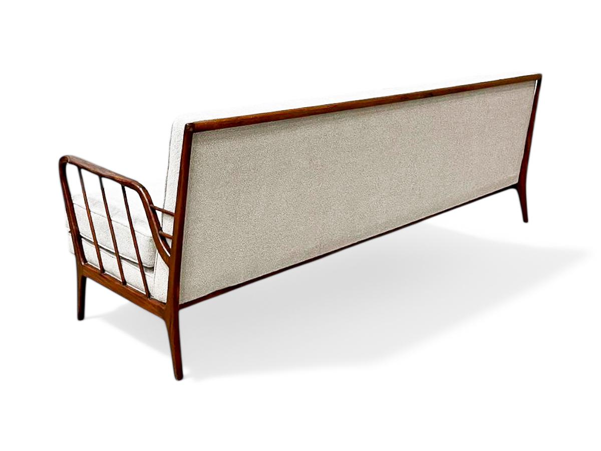 Bouclé Brazilian Modern Sofa in Hardwood & Boucle, Rino Levi , 1960s, Brazil For Sale
