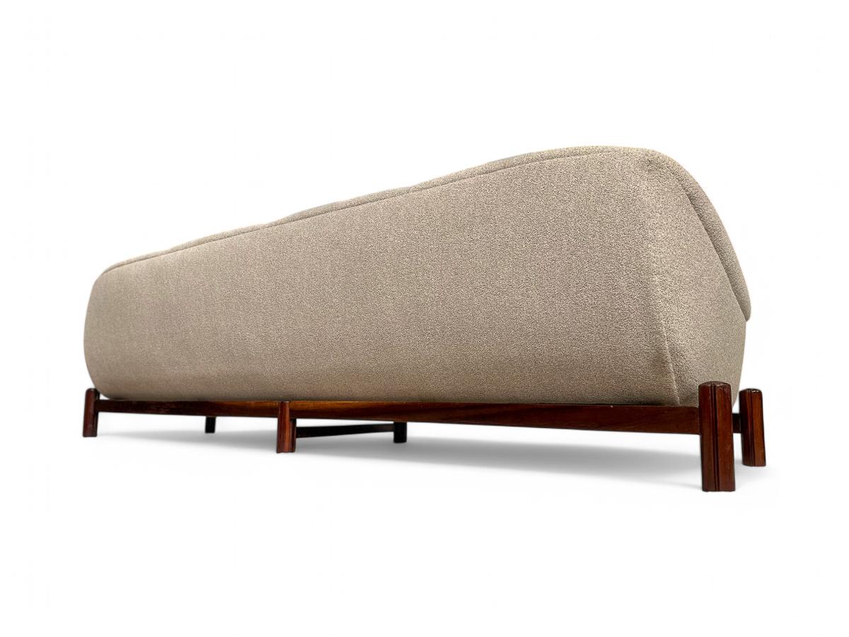 Brazilian Modern Sofa in Hardwood, Camel Boucle, Cimo, 1960ss 2