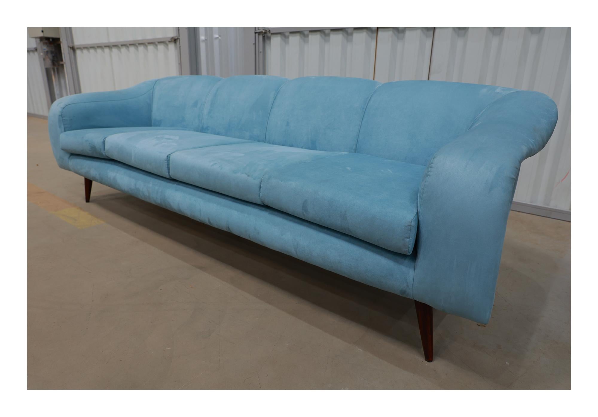 20th Century Brazilian Modern Sofa in Hardwood & Light Blue Fabric, Joaquim Tenreiro, c. 1960 For Sale