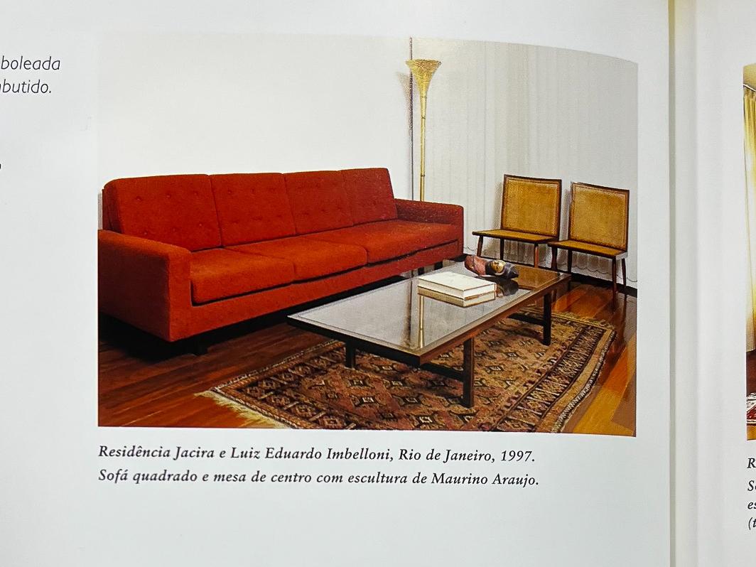 Brazilian Modern Sofa in Hardwood & Pink Velvet, Joaquim Tenreiro, 1960s For Sale 6