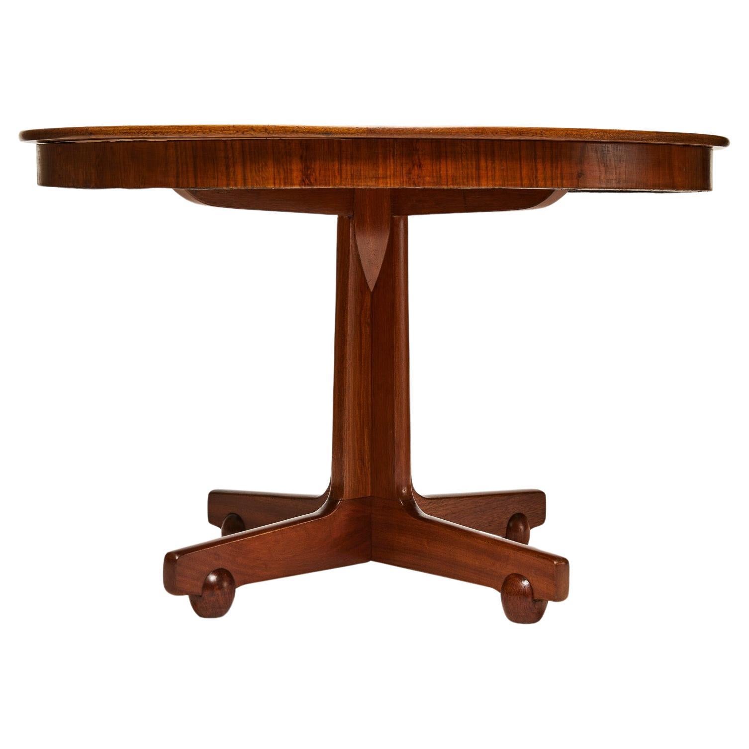 Table moderne brésilienne en bois de feuillus de Geraldo de Barros pour Hobjeto Brazil 1972