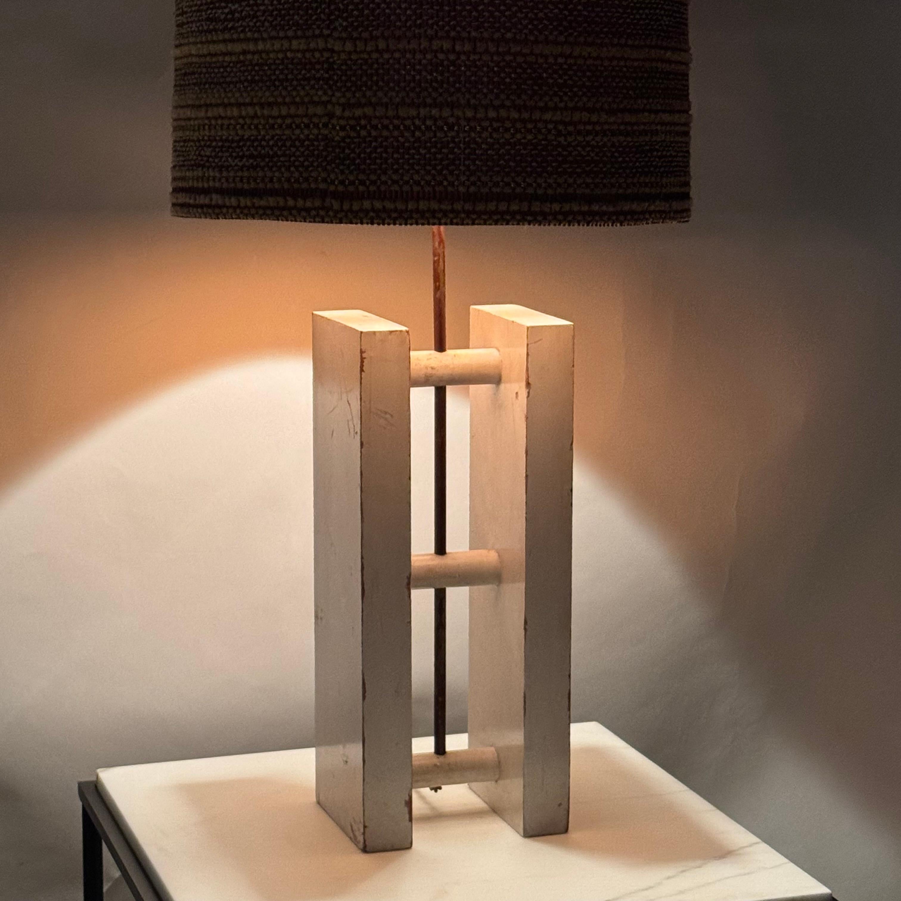Lampe de table moderne brésilienne de Celina Decorações avec abat-jour tissé de Maria Kipp en vente 4