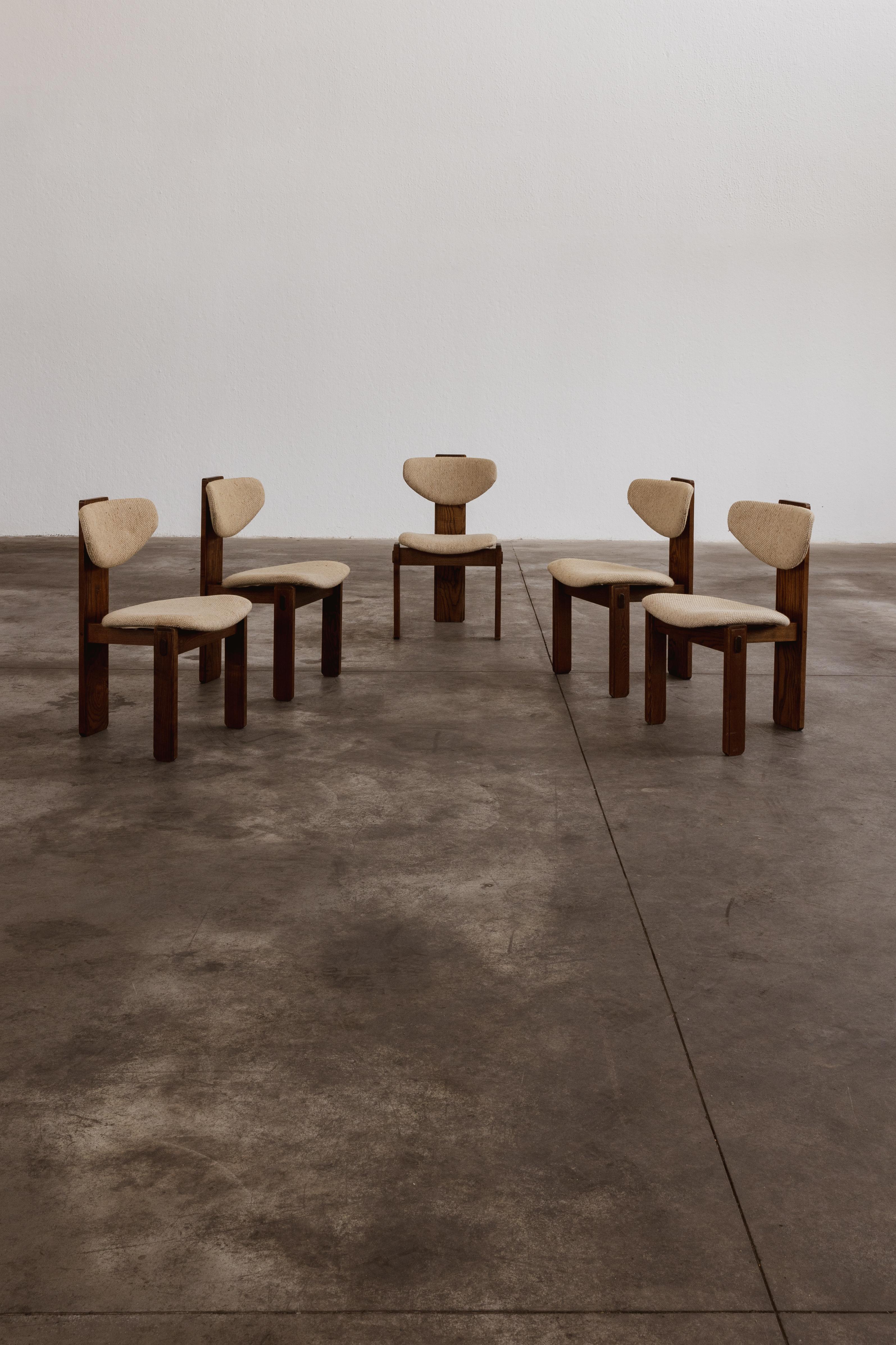 Legno Sedie da pranzo brasiliane moderniste, anni '60, set da 5 in vendita