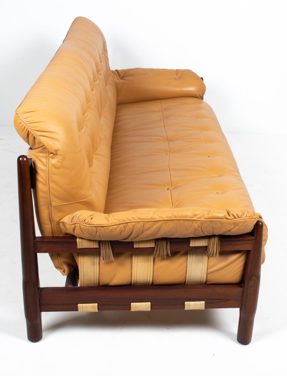 Brazilian Modernist Rosewood & Leather Sofa, circa 1970s For Sale 6