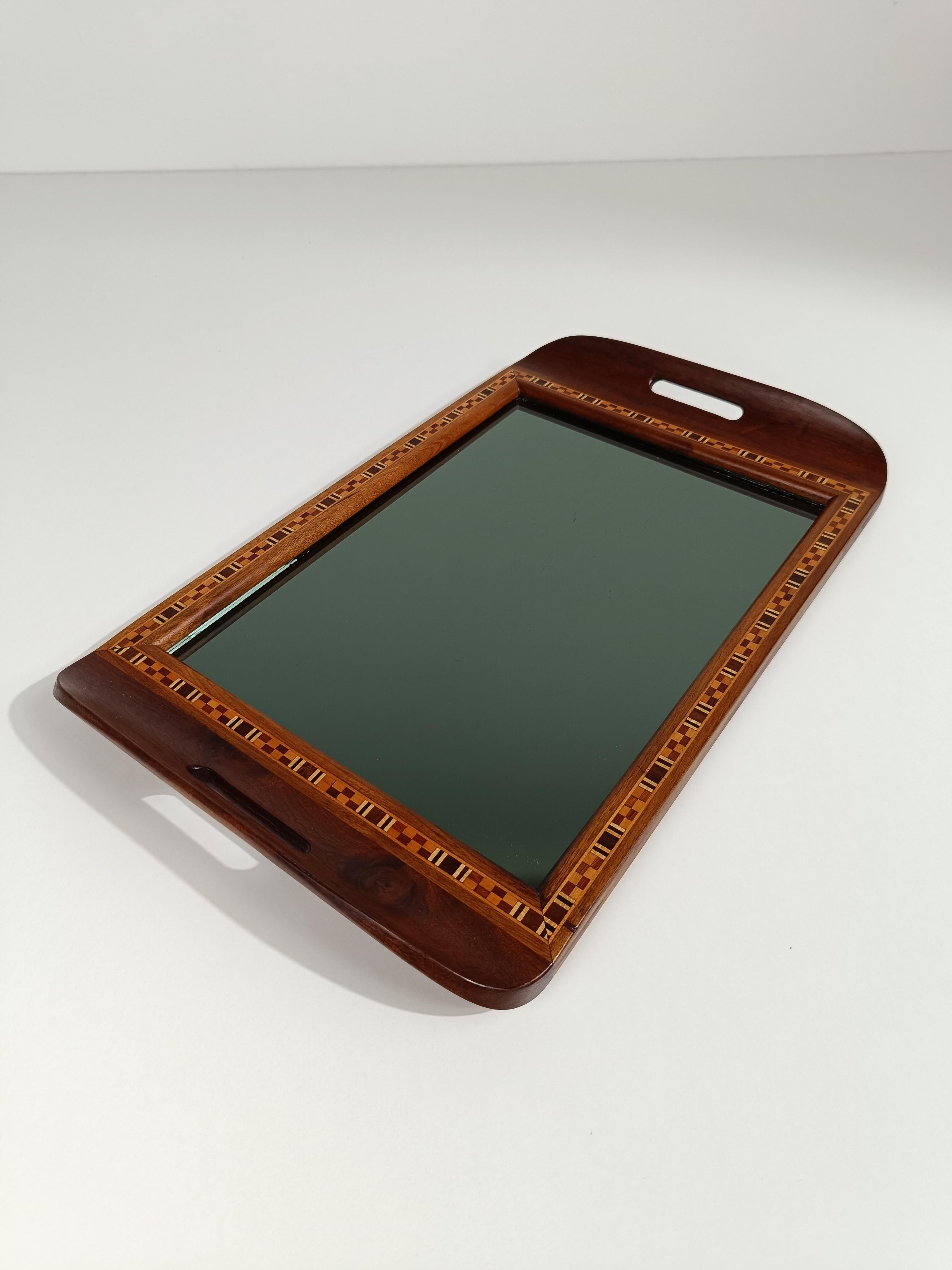 Brazilian modernist Tray designed by Carlos Zipperer Sobr in inlaid wood, 1960s 10