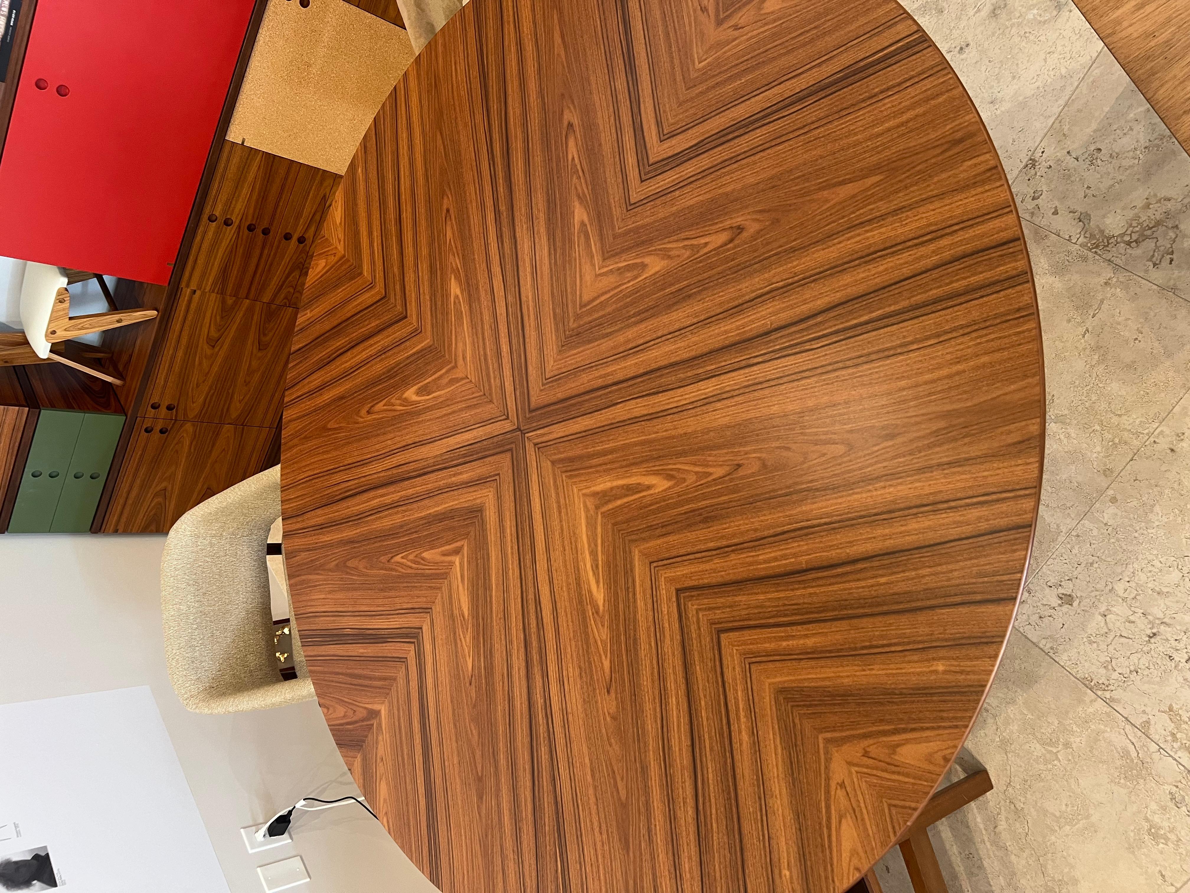 Brazilian Mônica Round Dinning Table 63