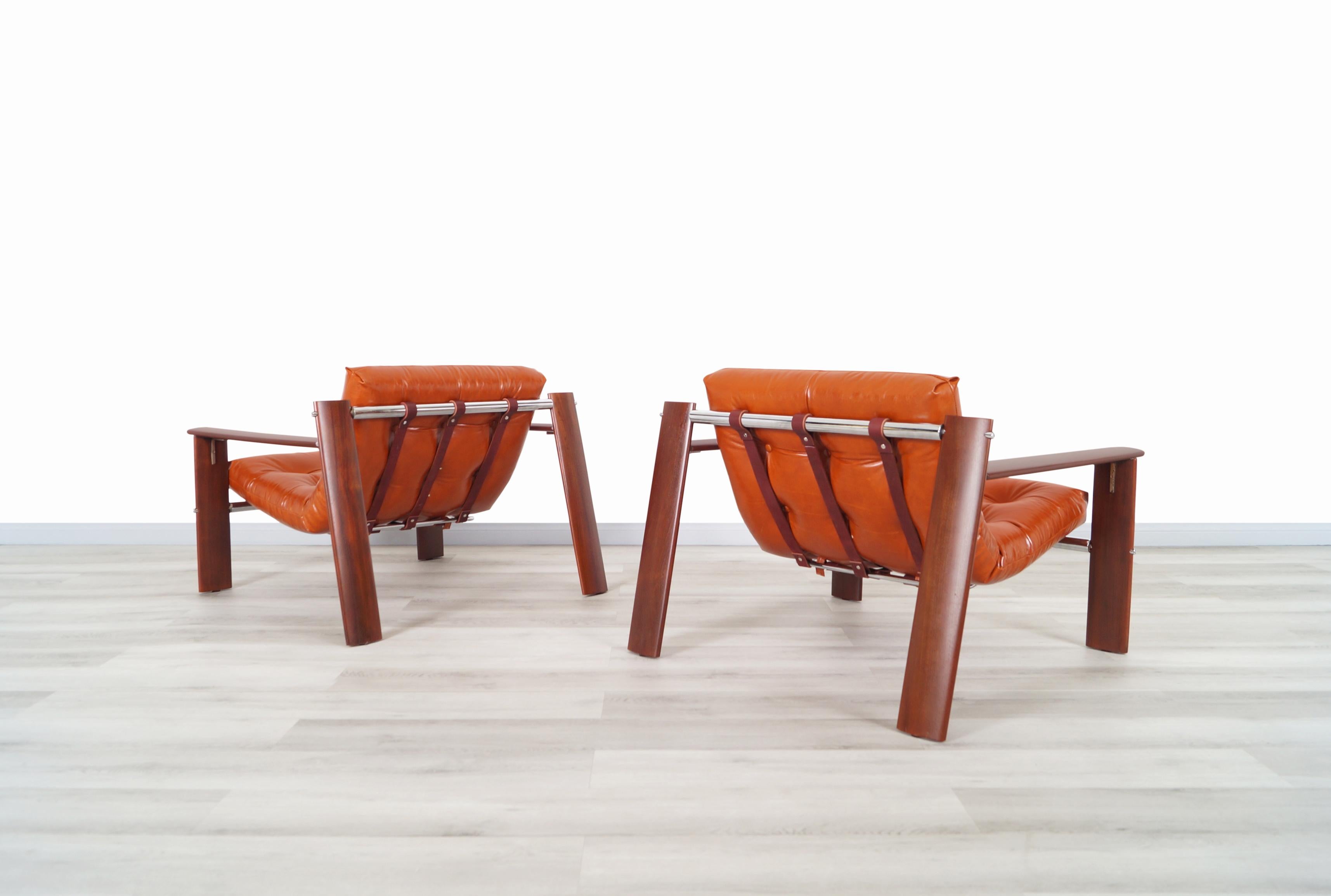 Vintage Brazilian MP-129 Jacaranda and Leather Lounge Chairs by Percival Lafer In Excellent Condition In North Hollywood, CA