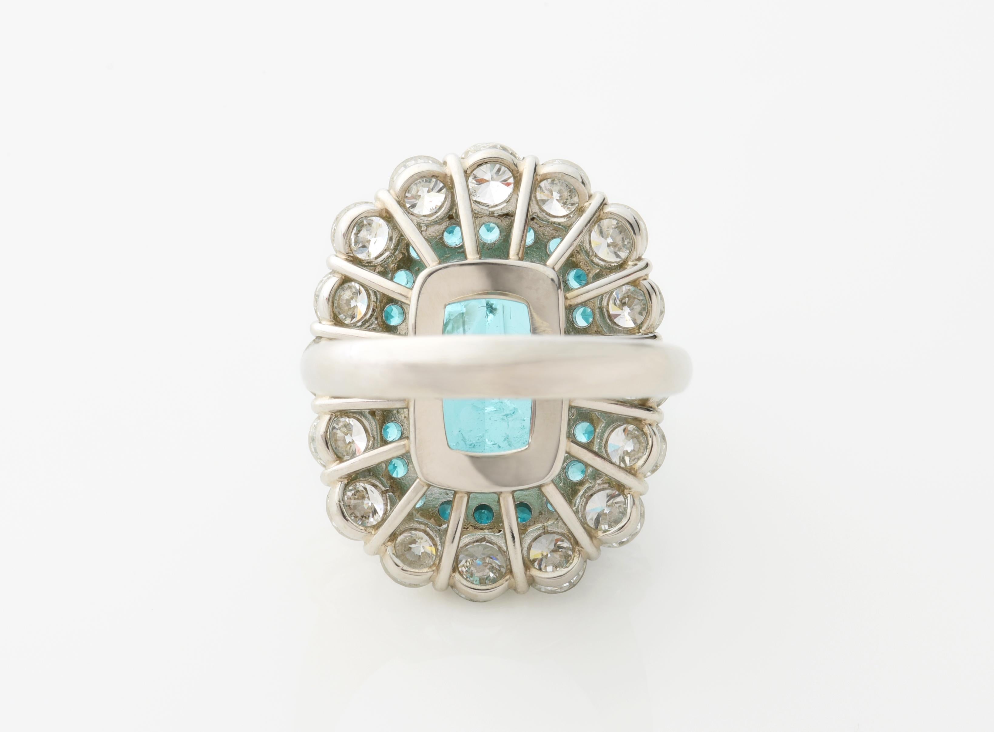 GIA Report Certified Brazilian 8.99 Carat Paraiba Tourmaline Cocktail Ring In New Condition In New York, NY