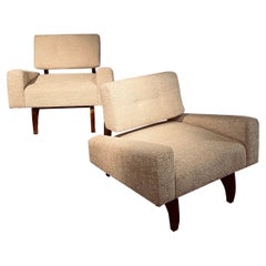 Paire de fauteuils brésiliens