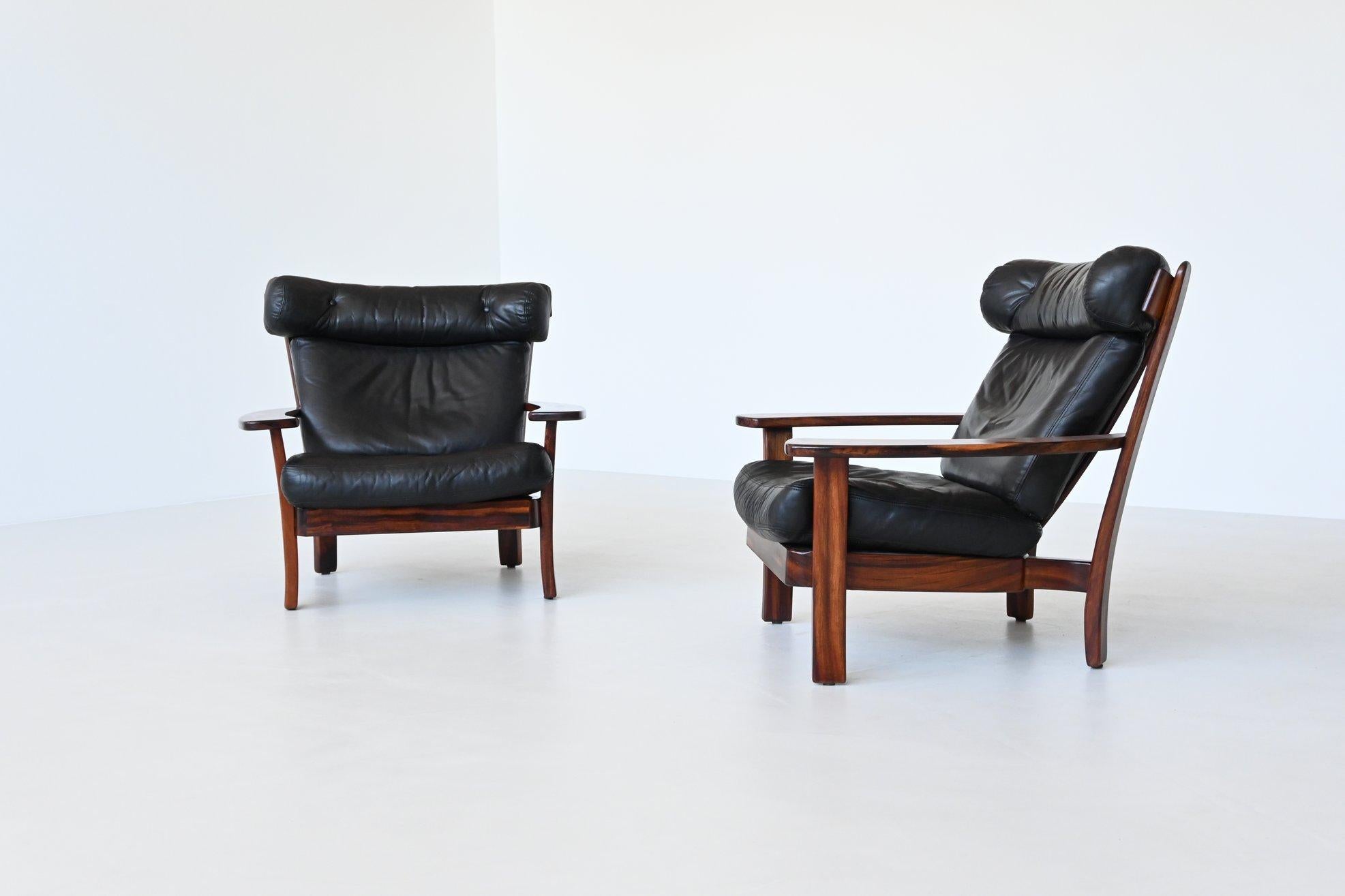 Mid-Century Modern Brazilian pair of Ox lounge chairs hardwood and leather Brazil 1960