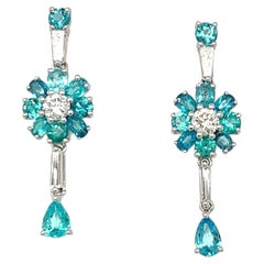 Pendientes colgantes de turmalina paraiba brasileña y diamantes hechos a mano en oro de 18k