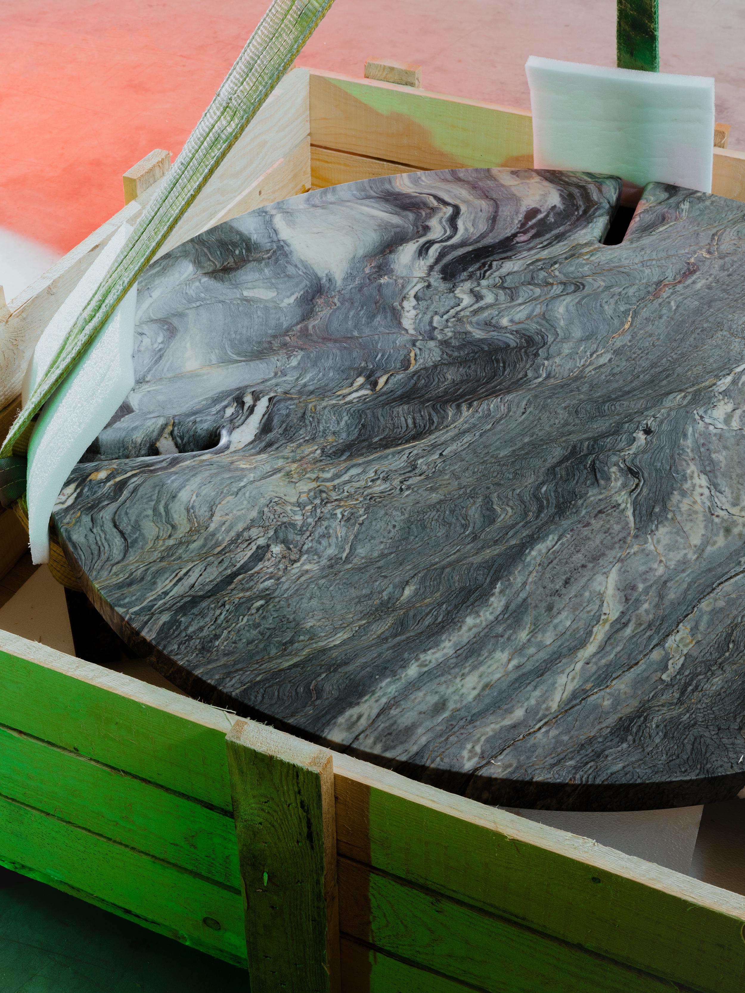 Brazilian Quartzite Round Table 2:2 Coffee Table by Agglomerati In New Condition In Geneve, CH