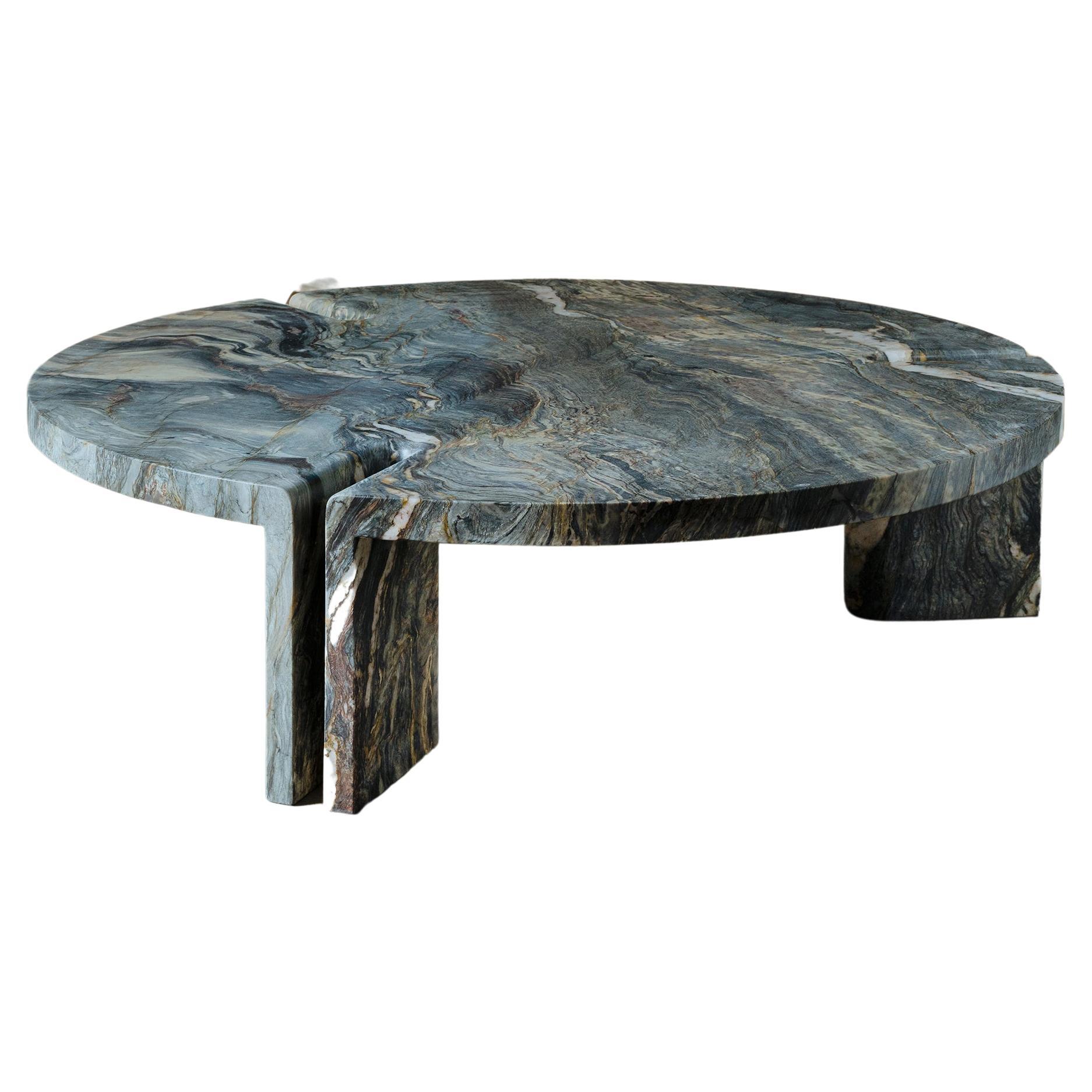 Brazilian Quartzite Round Table designed by Fred Ganim For Sale