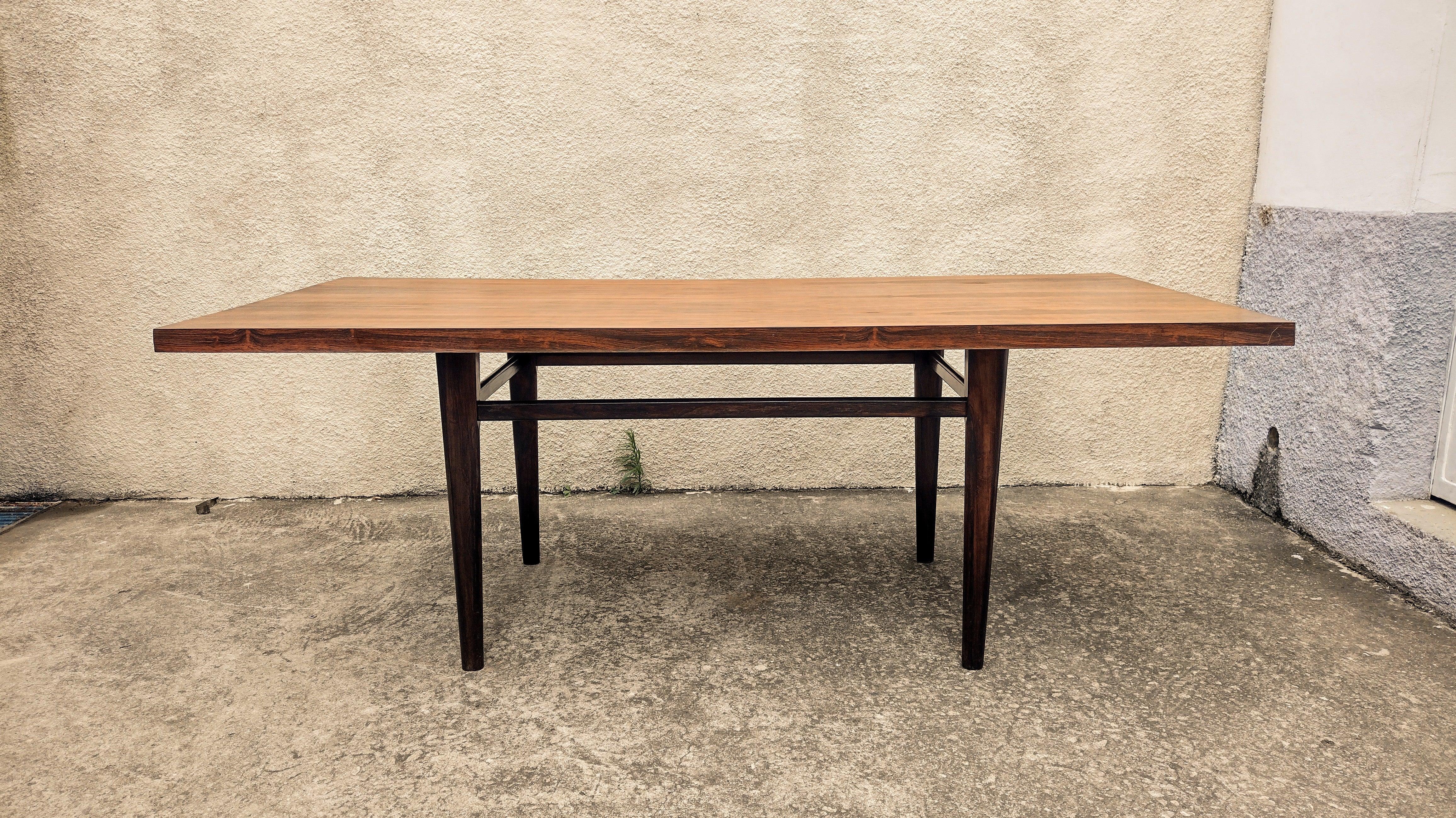Veneer Brazilian Rectangular Table in Rosewood, 60s For Sale