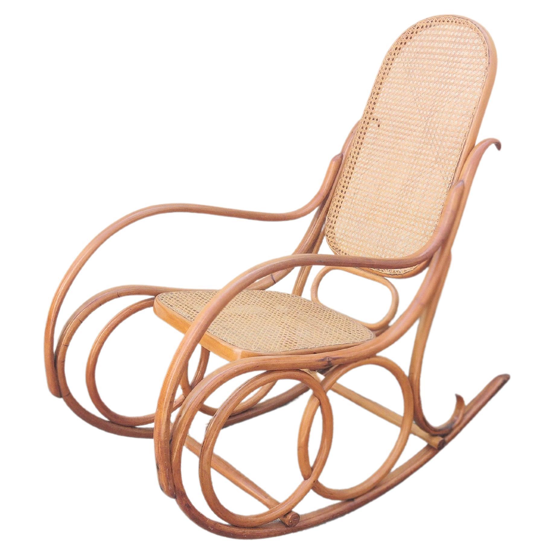 Brazilian Rocking Chair in Curved Wood and Indian Straw, 1960s For Sale