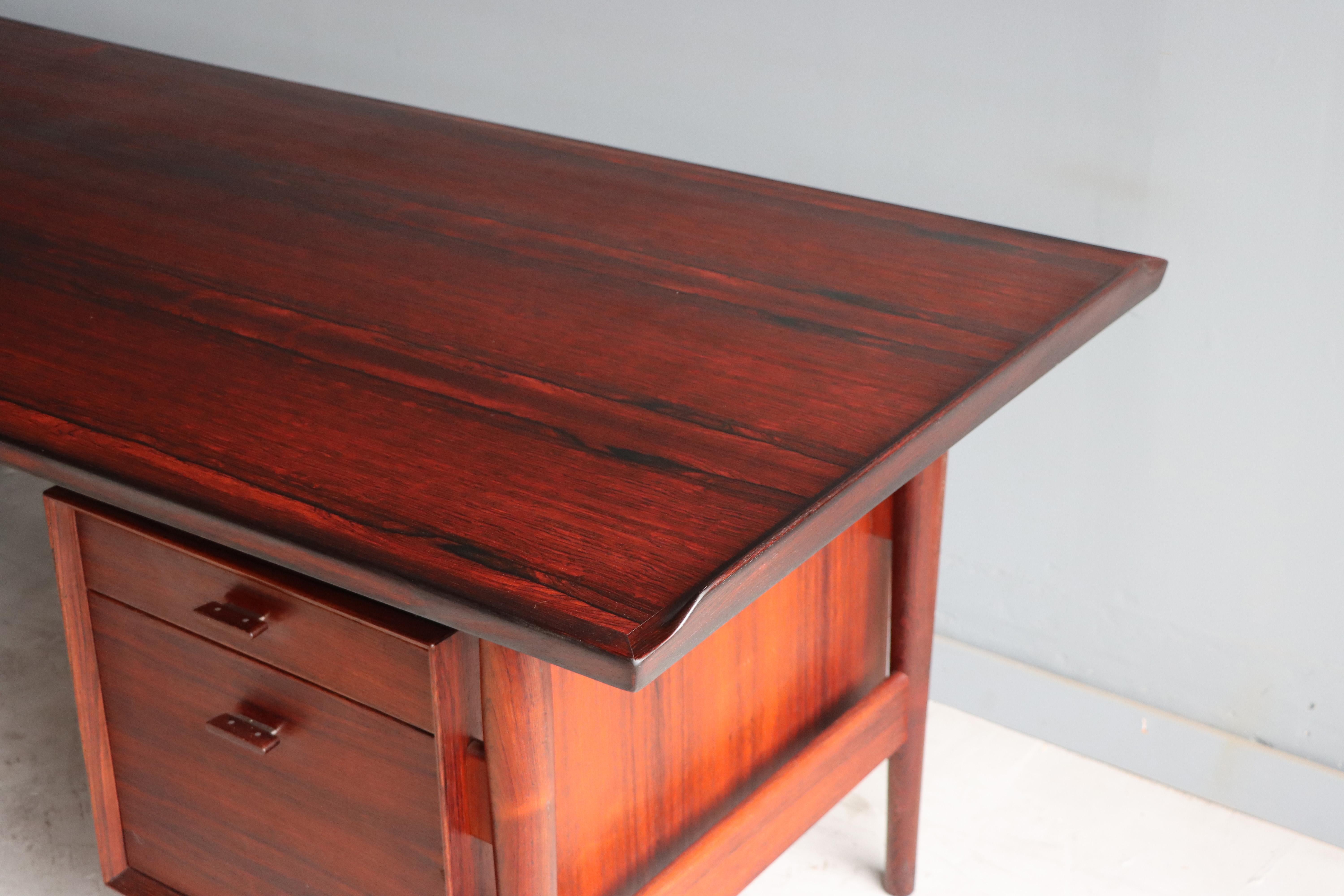 Brazilian Rosewood Desk and Sideboard by Arne Vodder for Sibast Model 209 5