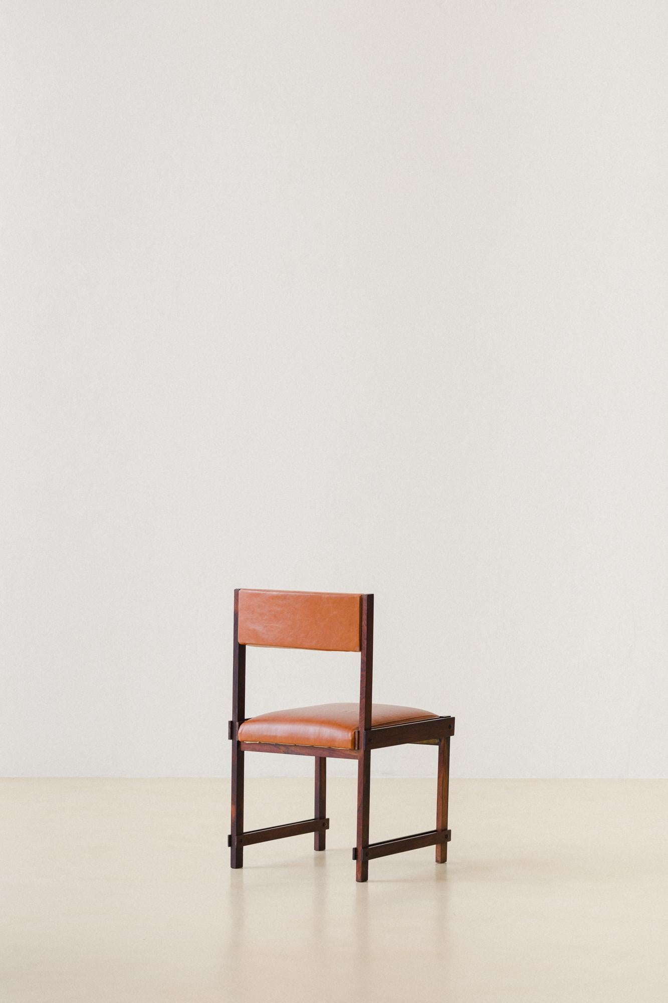 Brazilian Rosewood Dining Chairs by FAI 'Fatima Arquitetura Interiores', 1960s For Sale 5