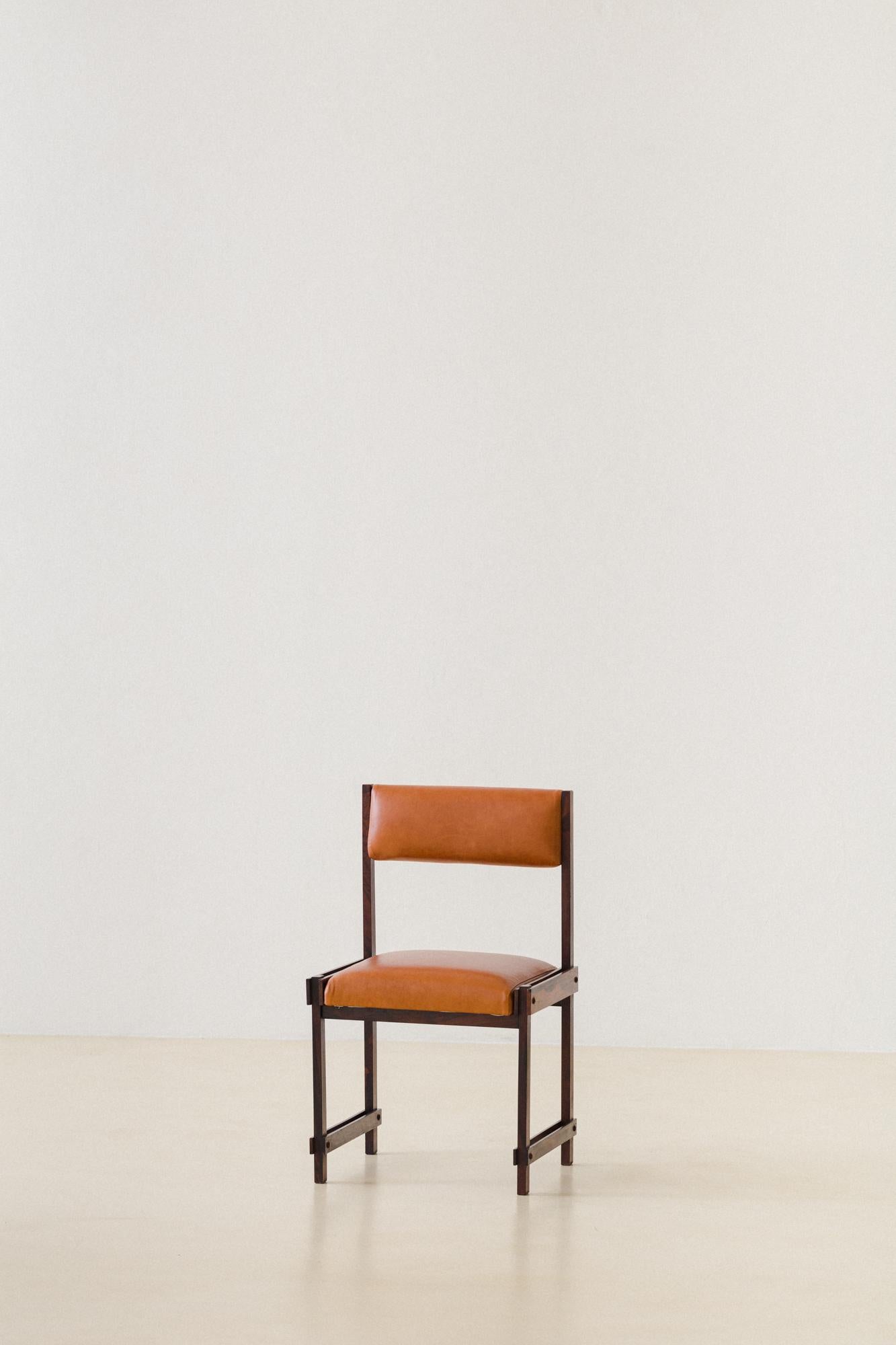 Brazilian Rosewood Dining Chairs by FAI 'Fatima Arquitetura Interiores', 1960s In Good Condition For Sale In New York, NY
