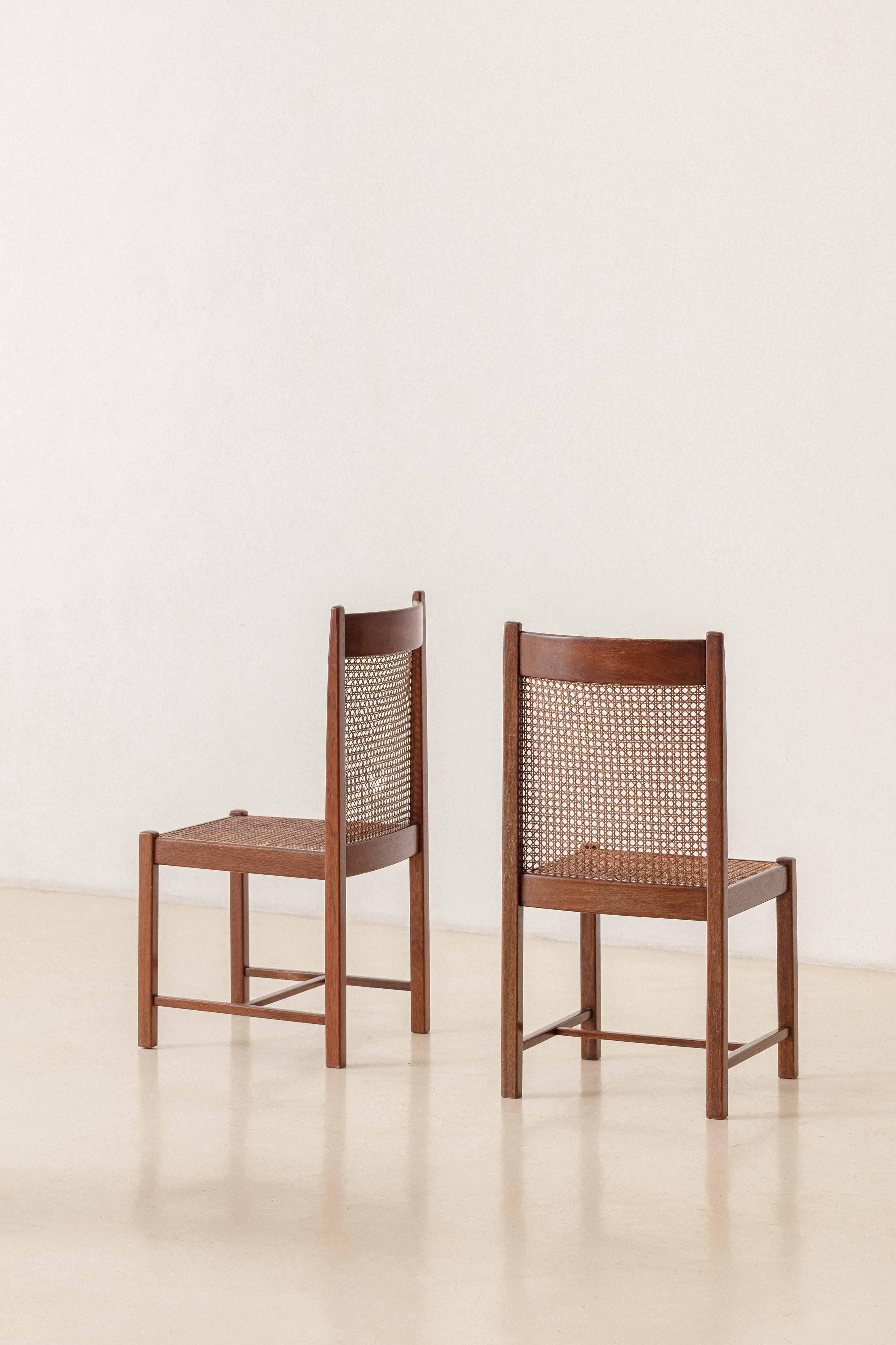 Mid-Century Modern Brazilian Rosewood Dining Chairs by Fatima Arquitetura Interiores 'FAI', 1960s For Sale