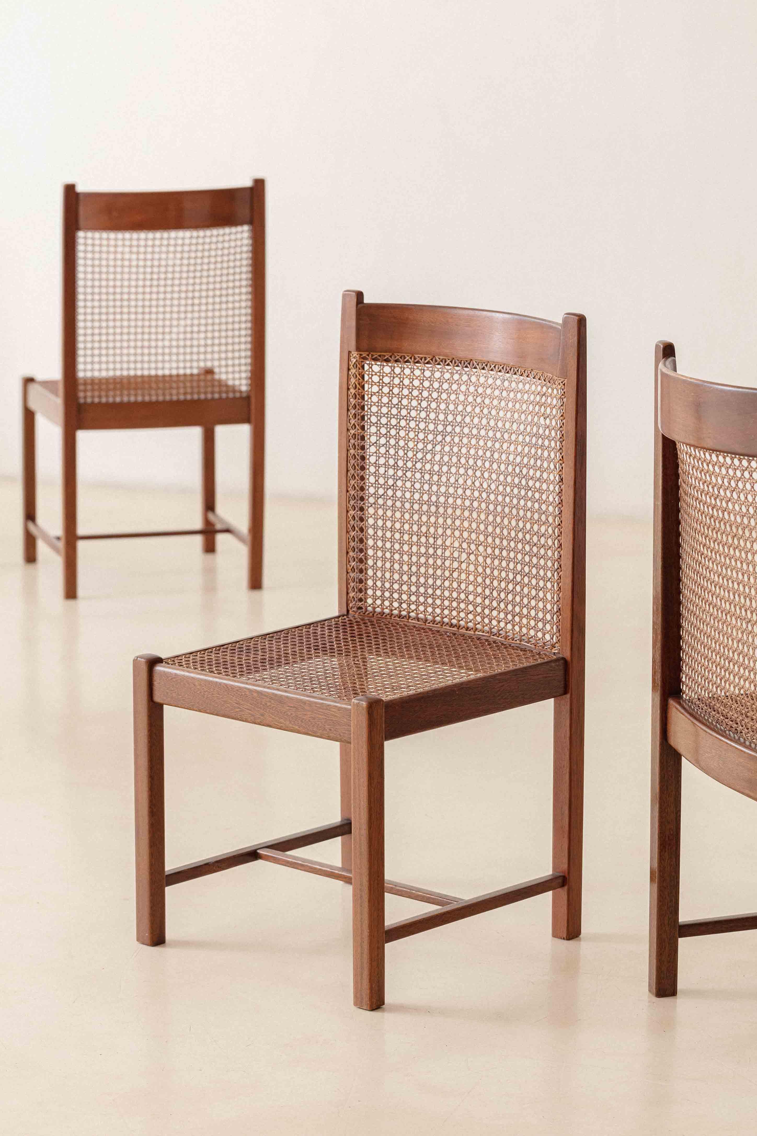 Brazilian Rosewood Dining Chairs by Fatima Arquitetura Interiores 'FAI', 1960s For Sale 2