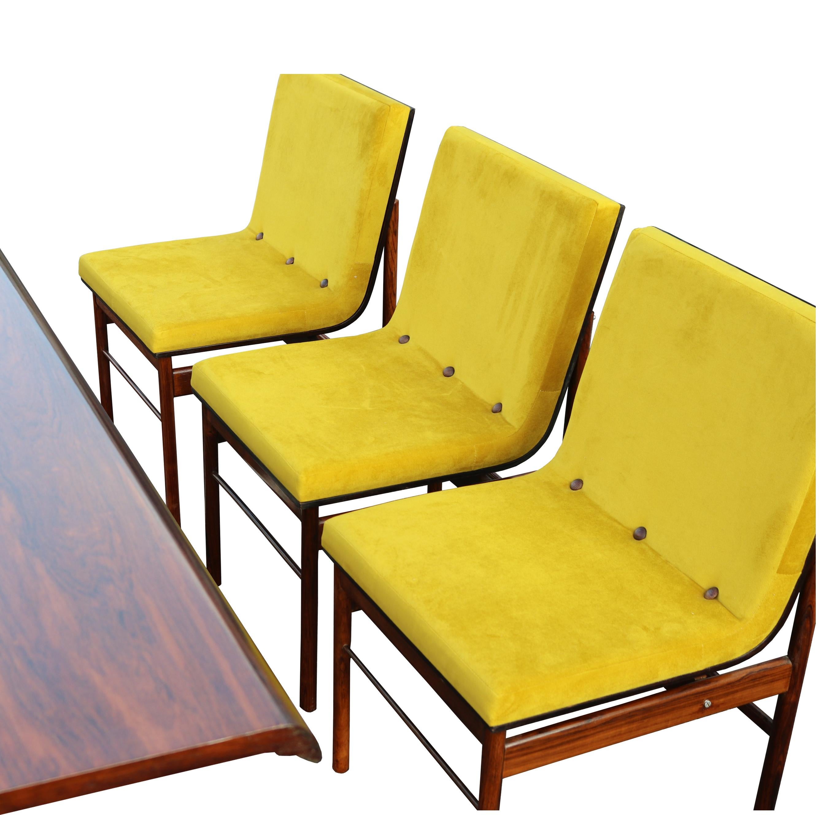 Brazilian Dining Chairs by Novo Rumo, Set of 8 In Good Condition For Sale In Whitstable, GB