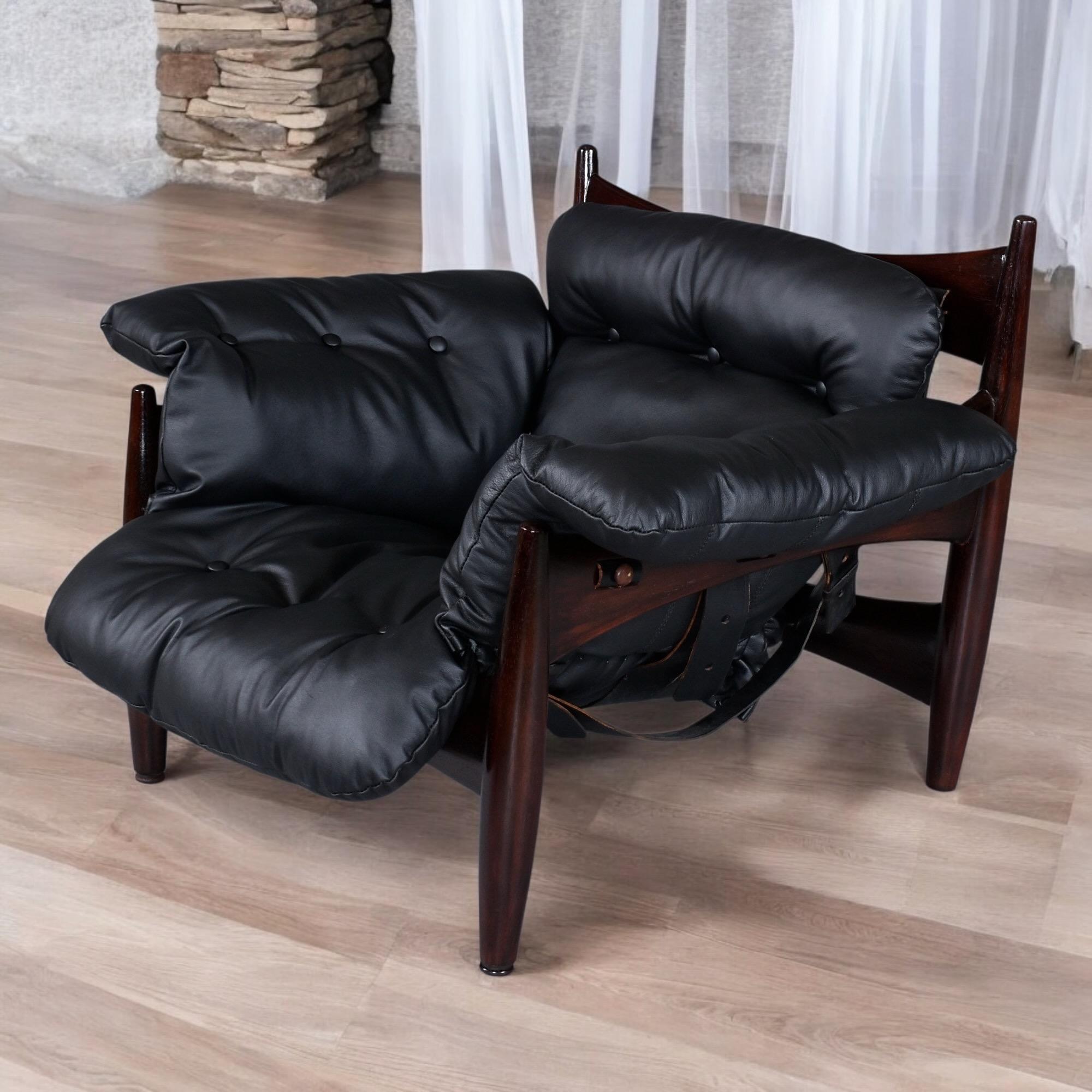 Brazilian Rosewood & Leather Sling Chair and Ottoman by Sergio Rodrigues for ISA For Sale 5