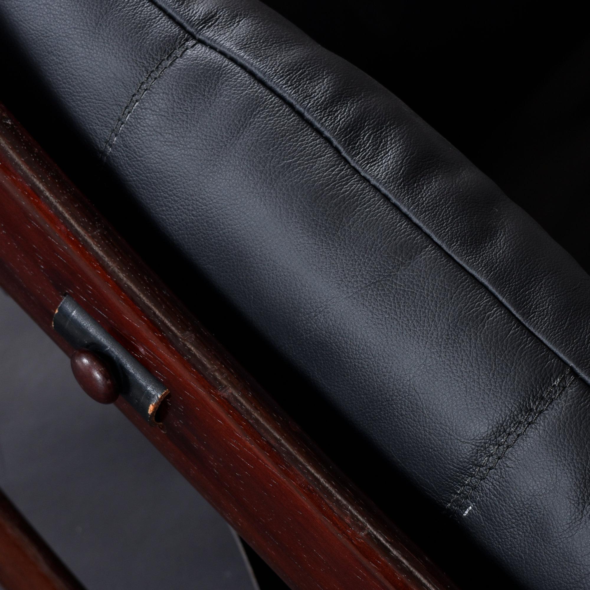 Brazilian Rosewood & Leather Sling Chair and Ottoman by Sergio Rodrigues for ISA For Sale 12