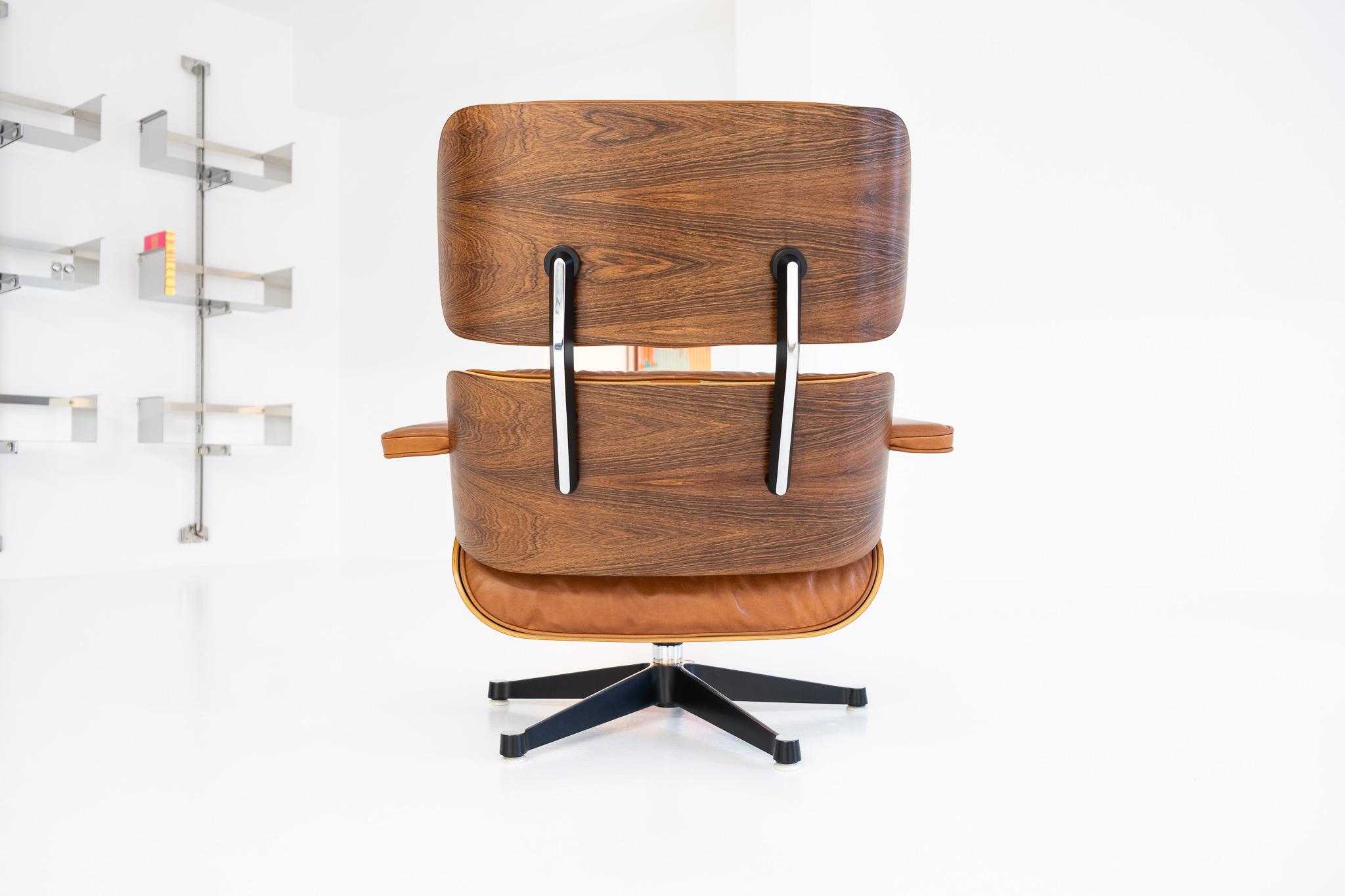 Brazilian Rosewood Lounge Chair by Ray and Charles Eames for Herman Miller, 1965 4