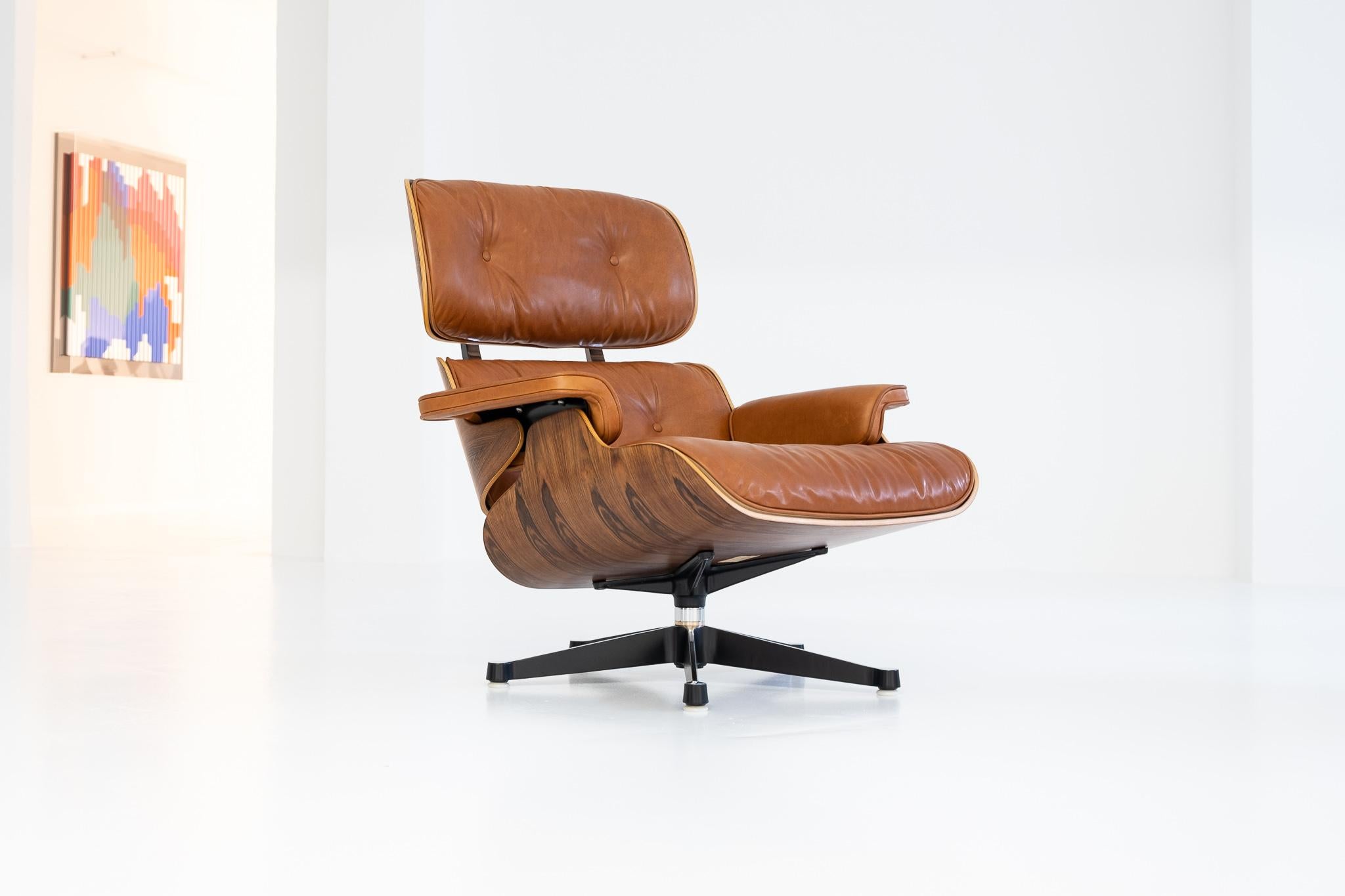 eames rosewood lounge chair