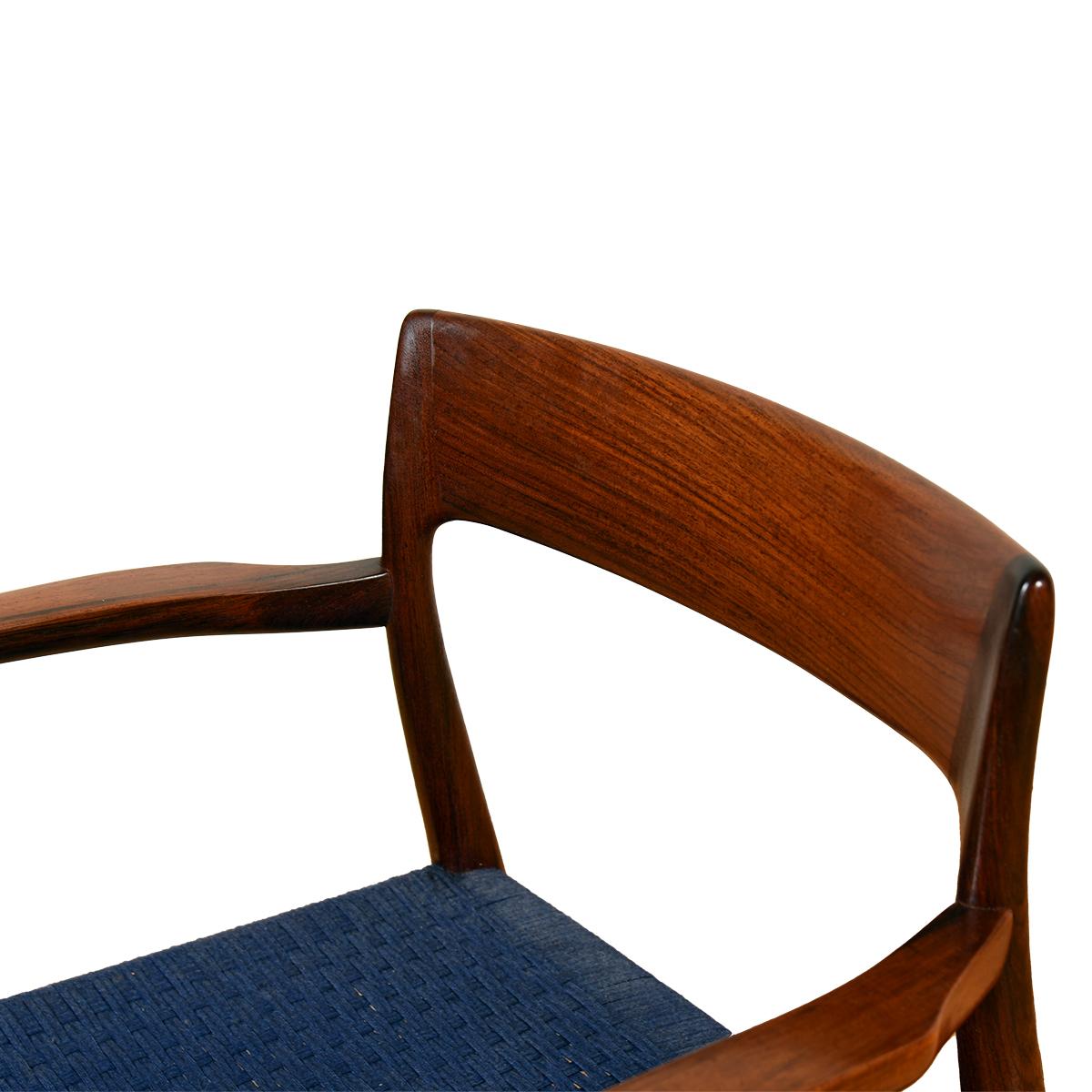 20ième siècle Ensemble de 8 chaises de salle à manger en palissandre brésilien Model No 57 + 77 Moller Sièges d'origine en vente