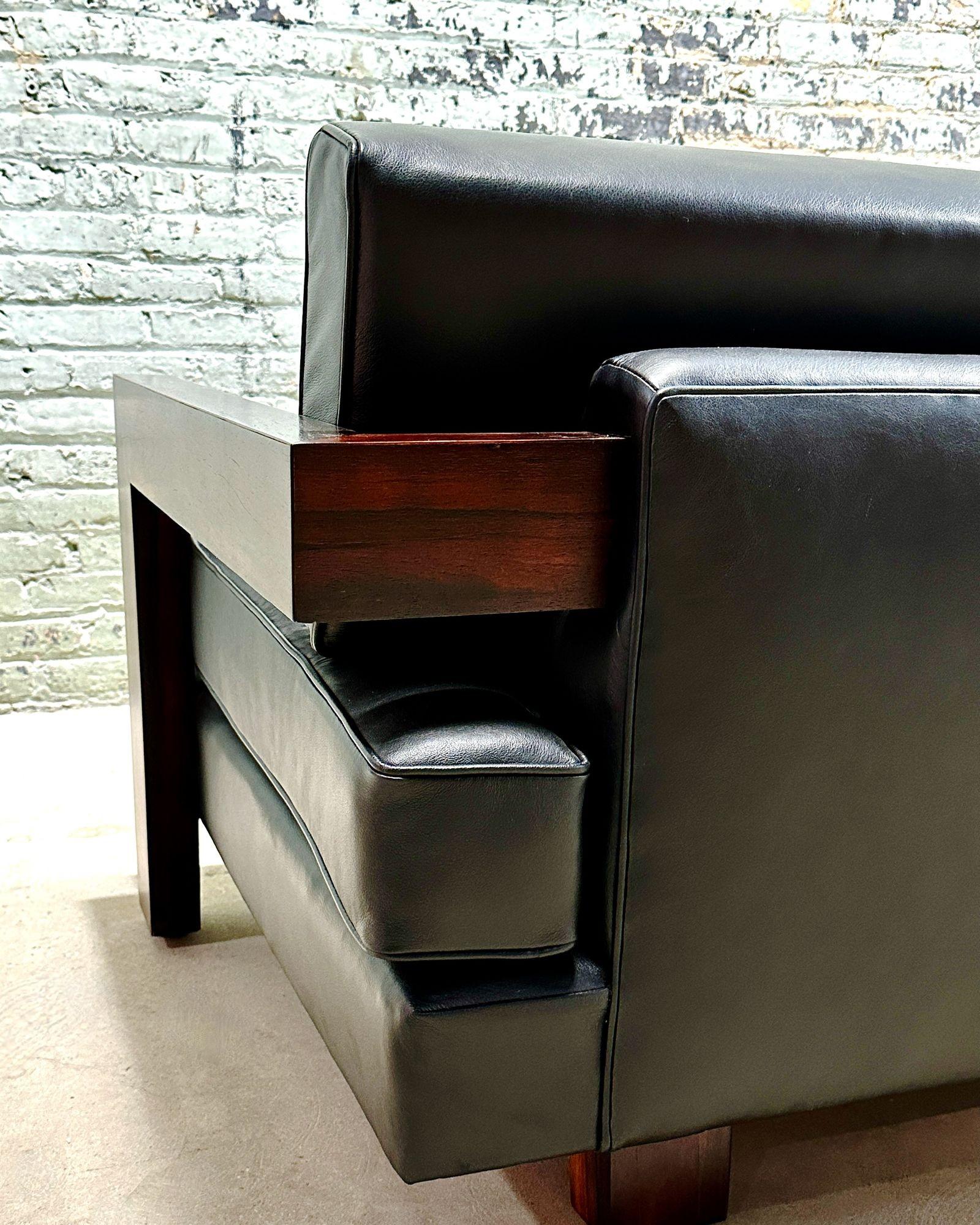 Brazilian Rosewood Sofa Black Leather, 1960 For Sale 3