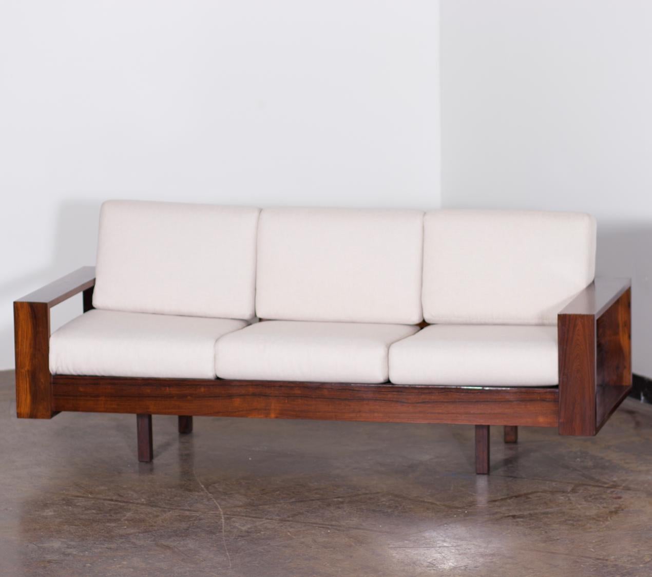Linen Brazilian Rosewood Sofa by Celina Decorações, Midcentury Brazilian Design, 1960s