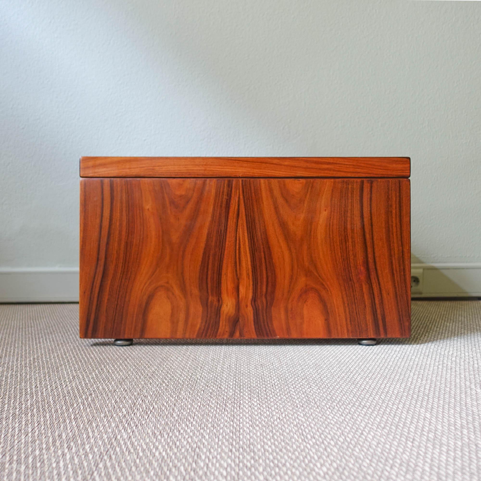 Brasilianischer Palisander-Beistelltisch von Sergio Rodrigues für OCA, 1970er Jahre 6