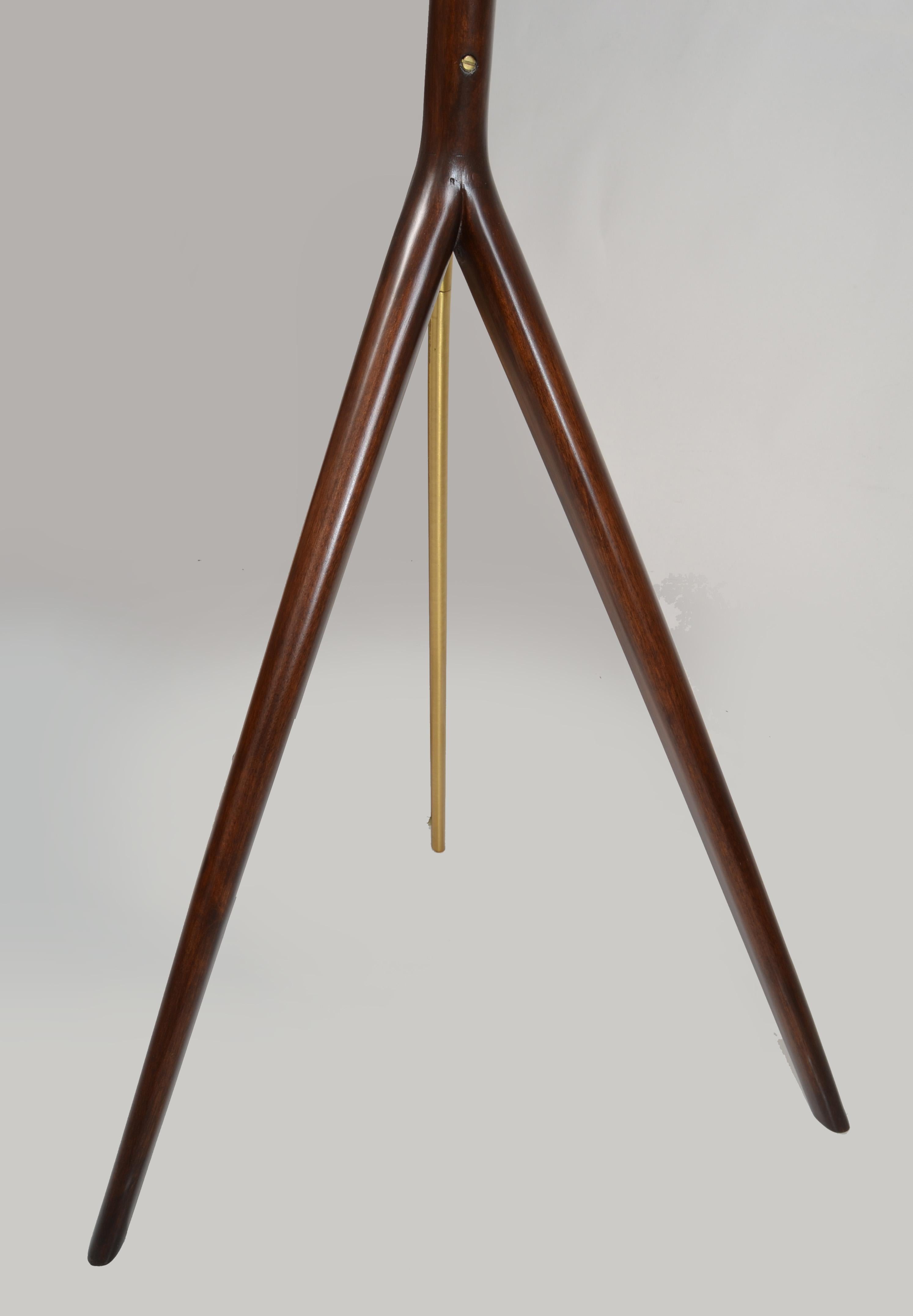 Brazilian Sculptural Walnut Brass Geometric Tripod Floor Lamp Mid-Century Modern For Sale 5