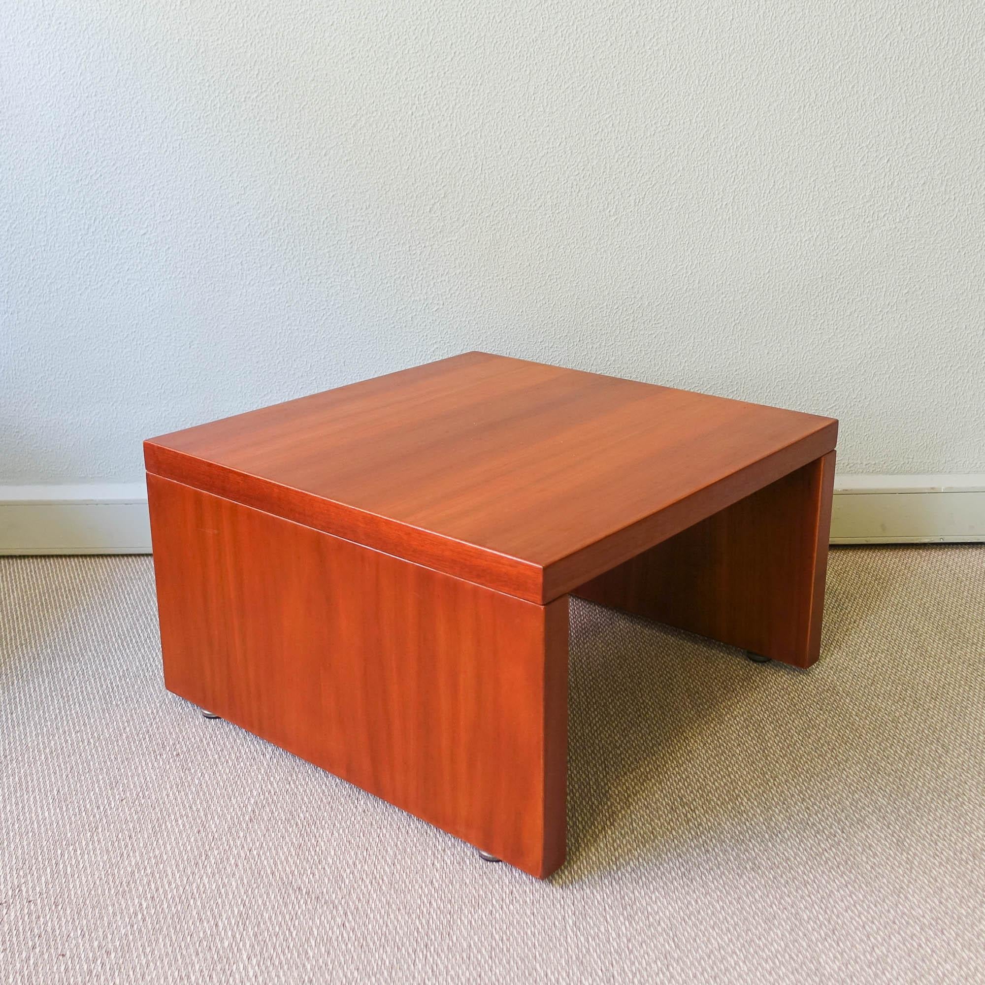 Brazilian Side Table by Sergio Rodrigues for OCA, 1970's In Good Condition For Sale In Lisboa, PT