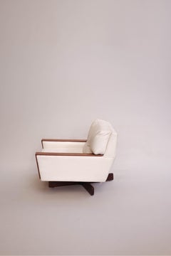 Fauteuil pivotant brésilien en cuir avec accoudoirs en jacaranda, années 1970