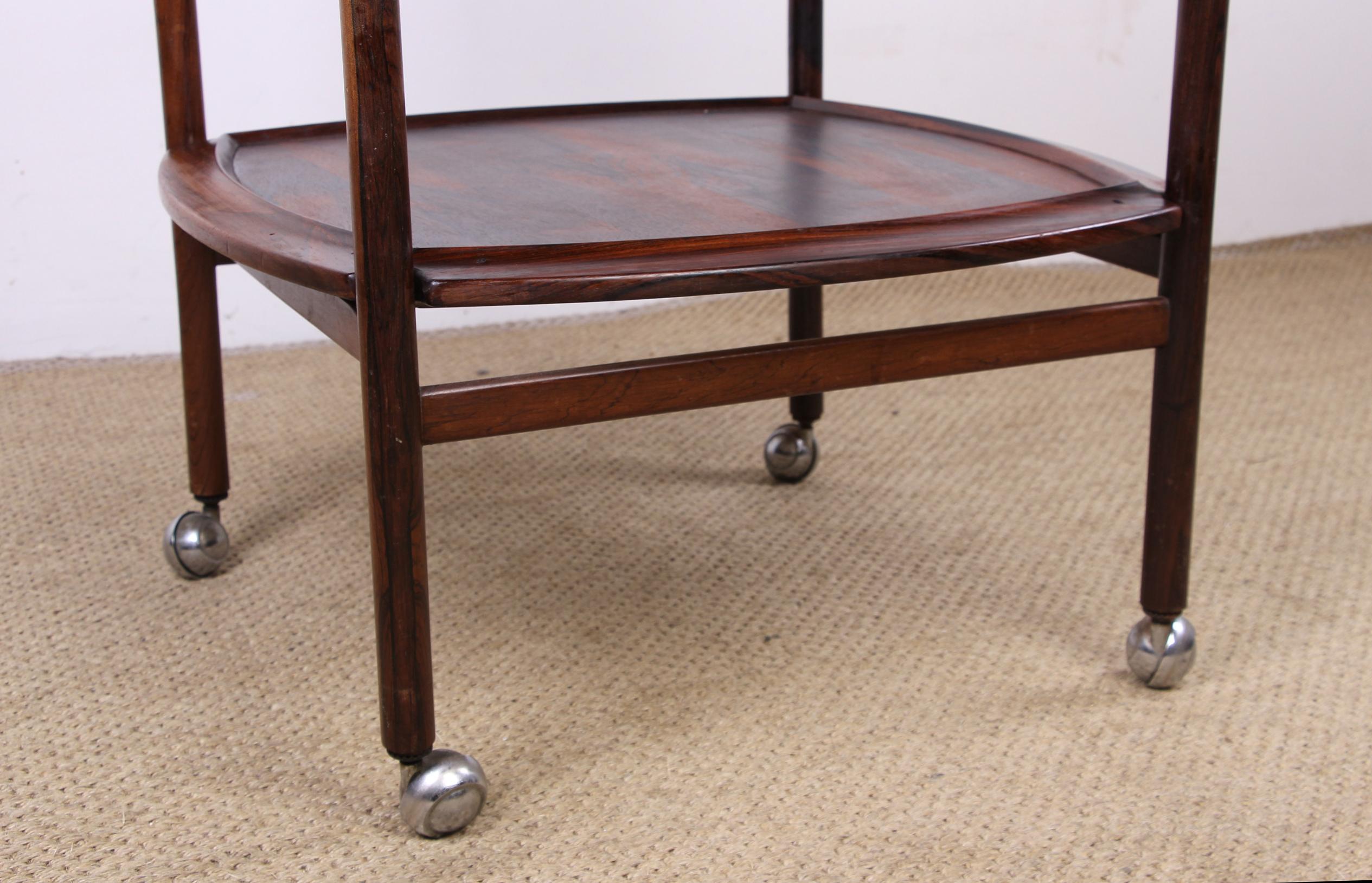 Brazilian Table with 2 Reversible Rosewood and Formica Trays by Cantù Móveis 11