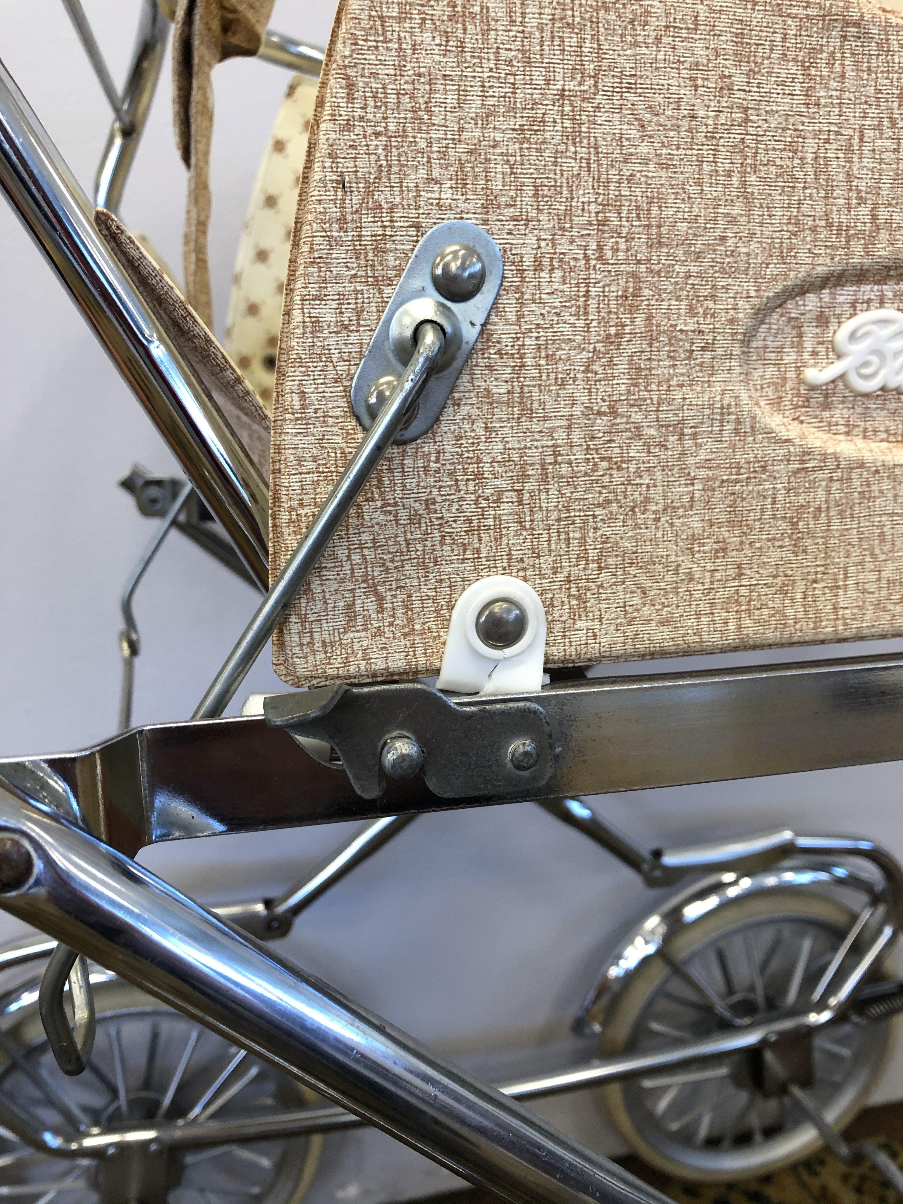 Brazilian Vintage Baby Stroller in chromed steel by Burigotto For Sale 6