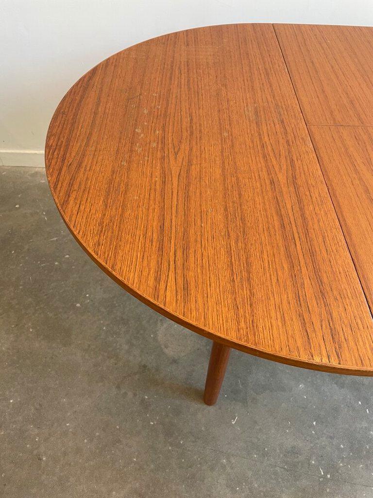 Teak Brdr Furbo Danish Round Dining Table