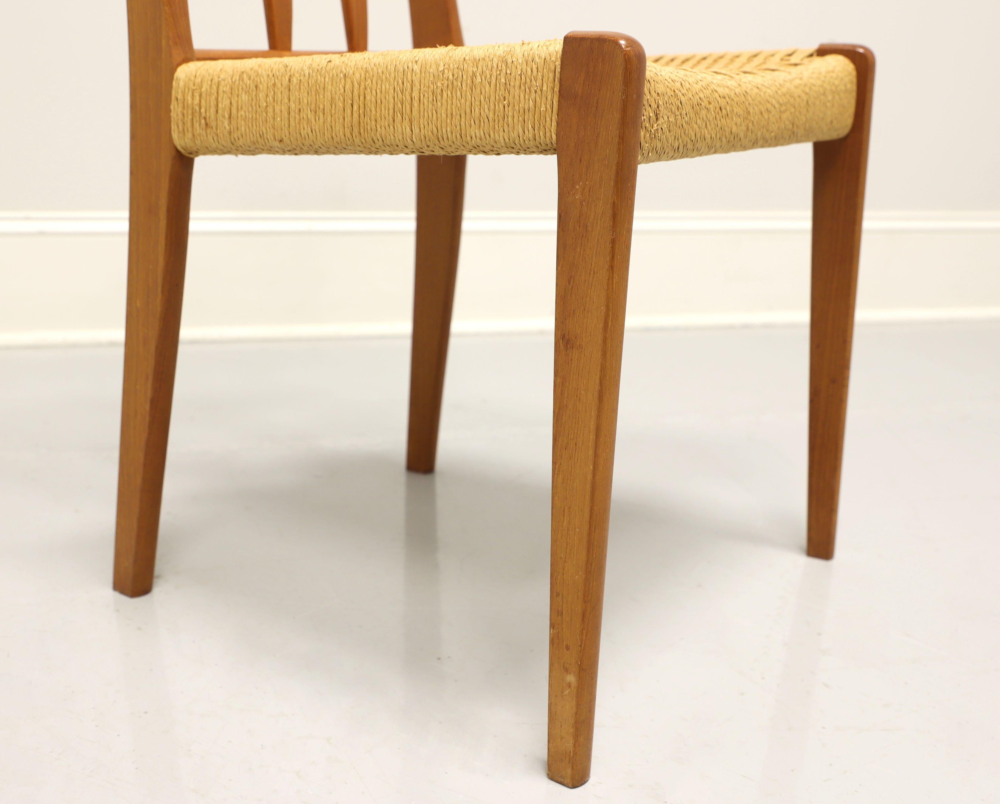 BRDR FURBO Mid 20th Century Danish Modern Teak Dining Set - Table & Four Chairs 11