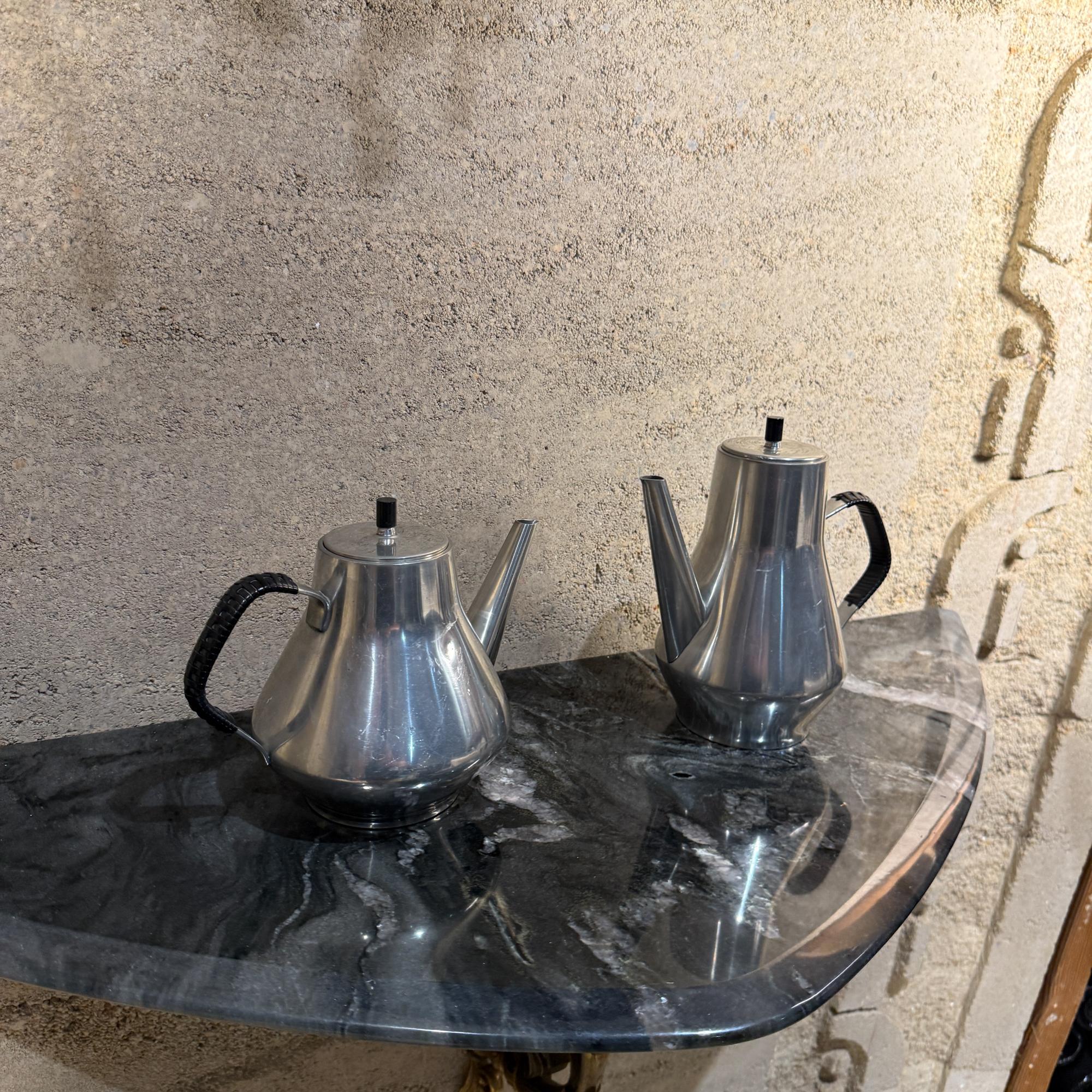 Brødrene Mylius Norwegen Zinn Tee Kaffeekannen Scandinavian Modern (Skandinavische Moderne) im Angebot