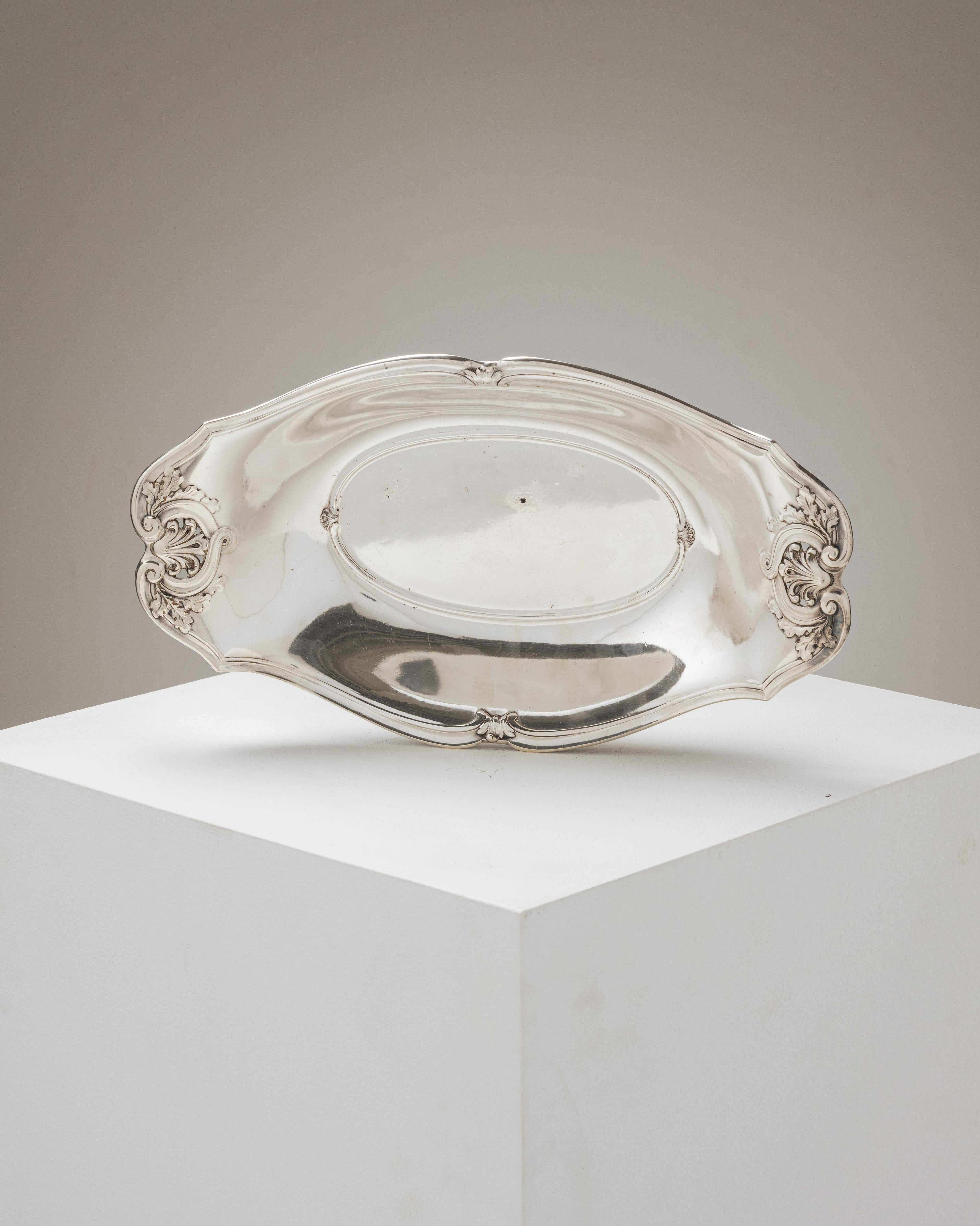 Bread basket, silver-plated, Art Deco, 1930s In Good Condition For Sale In PARIS, FR