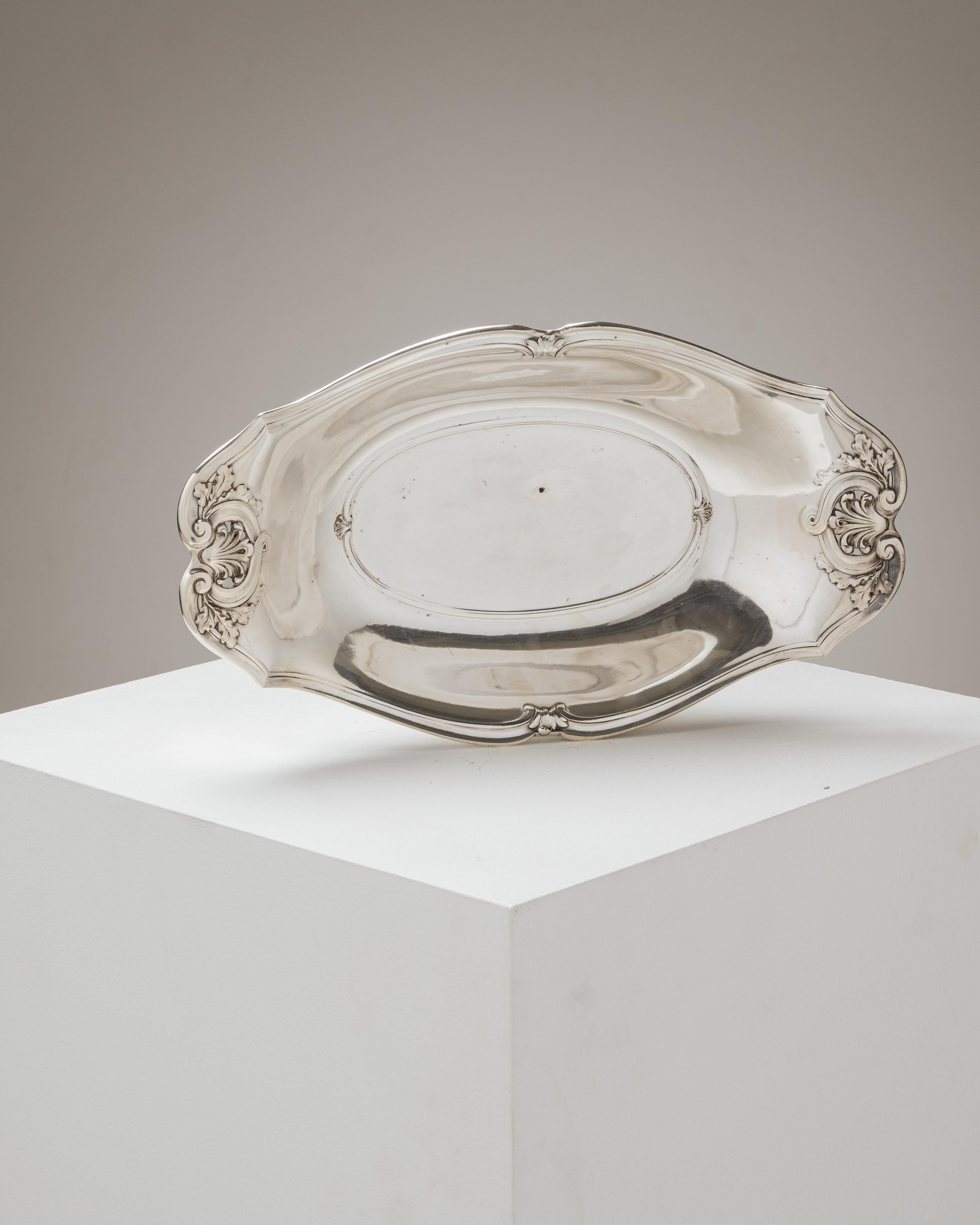 Mid-20th Century Bread basket, silver-plated, Art Deco, 1930s For Sale