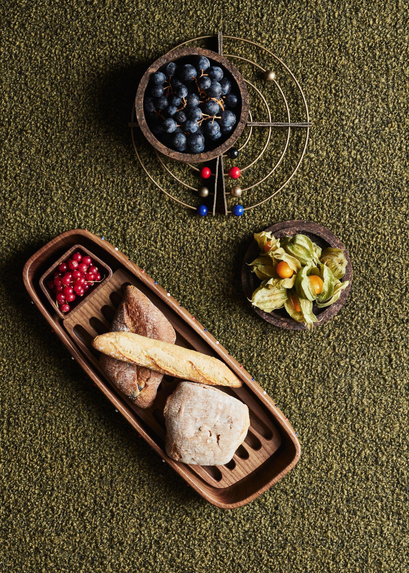 Appetizer and bread wooden serving tray from the SoShiro Pok collection For Sale 2