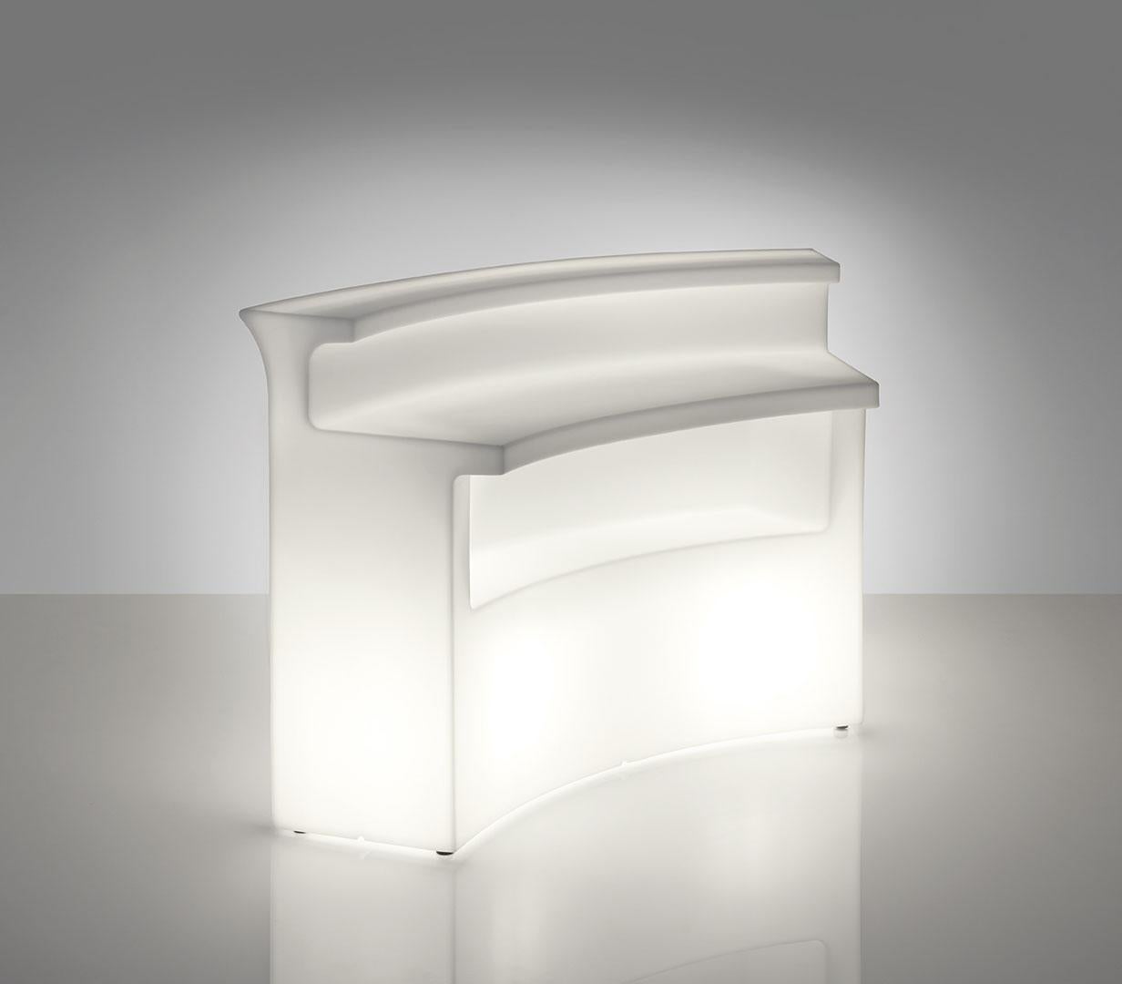 Break Bar Lighted Bar Counter by SLIDE Studio
Dimensions: D 75 x W 173 x H 110 cm.
Materials: Polyethylene.
Weight: 45 kg.

This product is suitable for indoor and outdoor use. Available in a lighted version. Additional details on glass or steel can