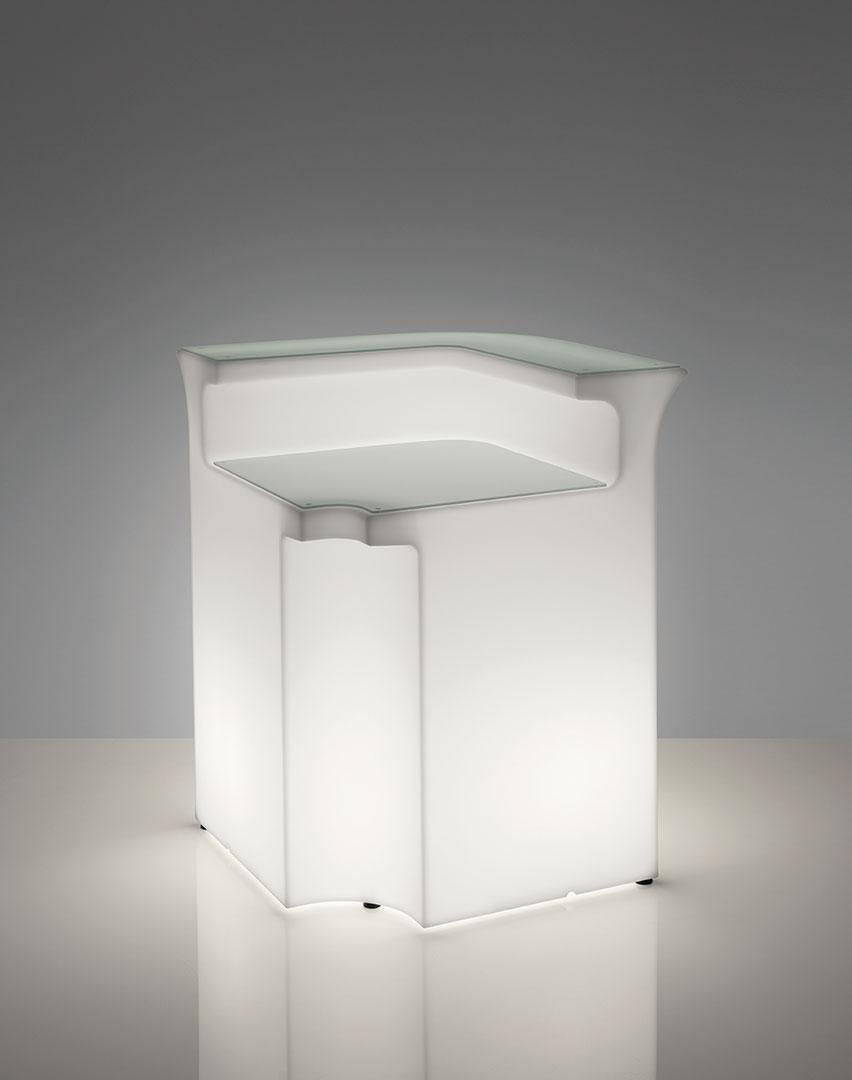 Break Corner Lighted Bar Counter by SLIDE Studio
Dimensions: D 85 x W 85 x H 110 cm.
Materials: Polyethylene and glass.
Weight: 40 kg.

This product is suitable for indoor and outdoor use. Available in a lighted version. Additional details on glass